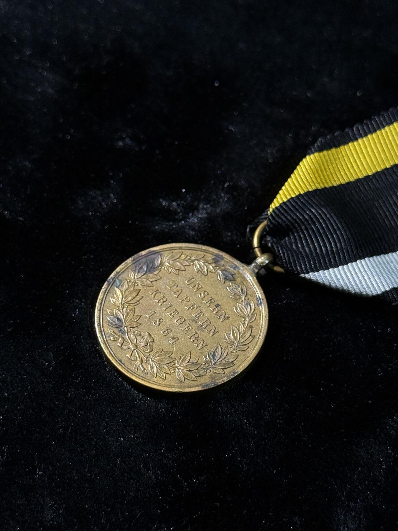 欢庆春节！戎马世界章牌大赏第111期春节大拍 普奥战役奖章