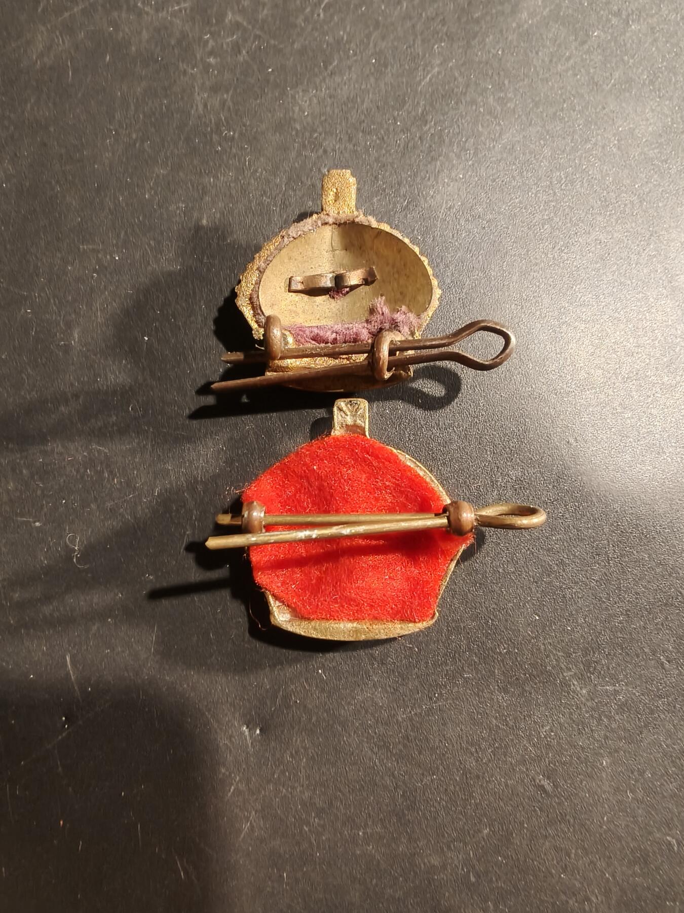 老王徽章第181期 英国军衔配饰一组    都铎王冠    一战时期