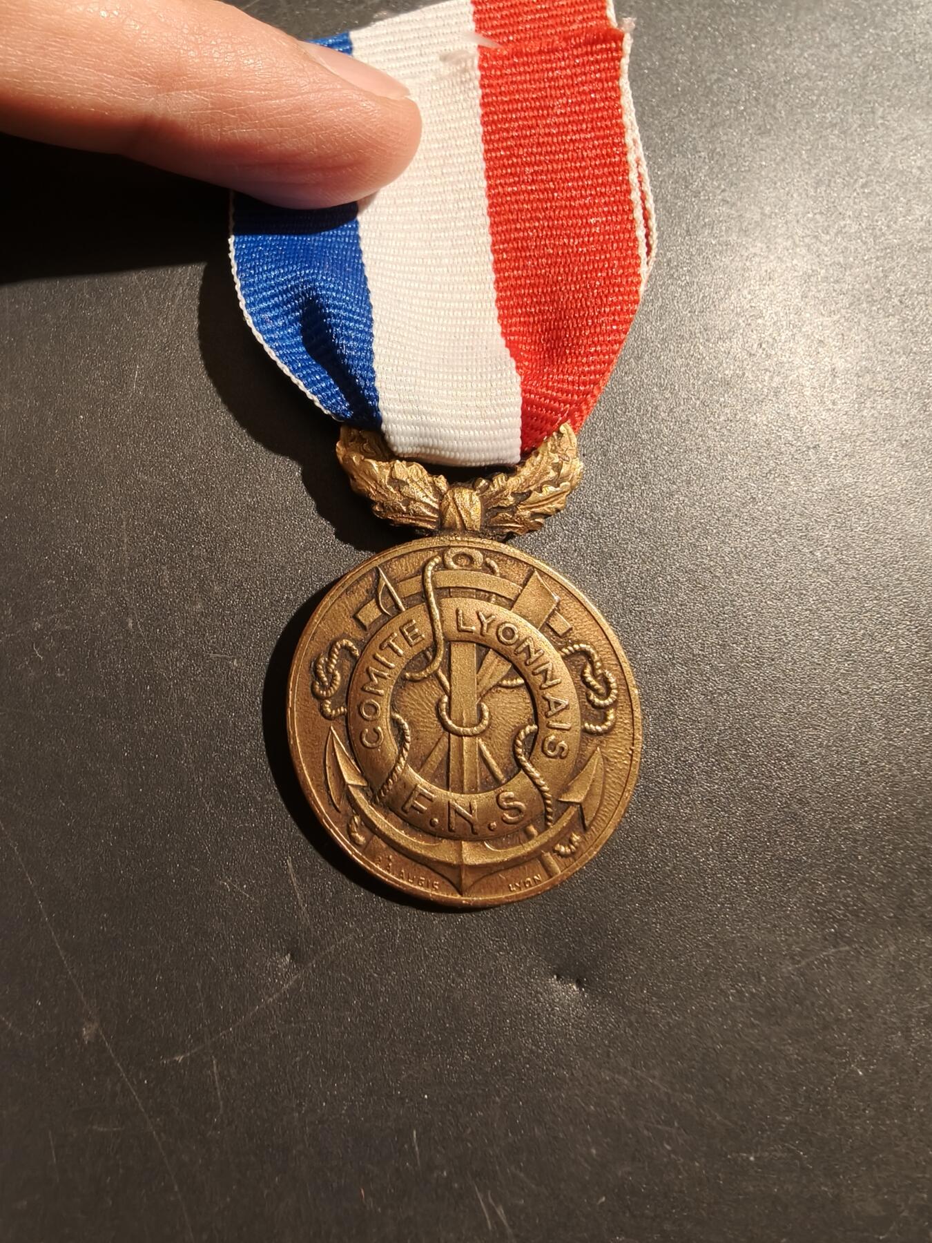 老王徽章第181期 法国铜级里昂救生员协会奖章 