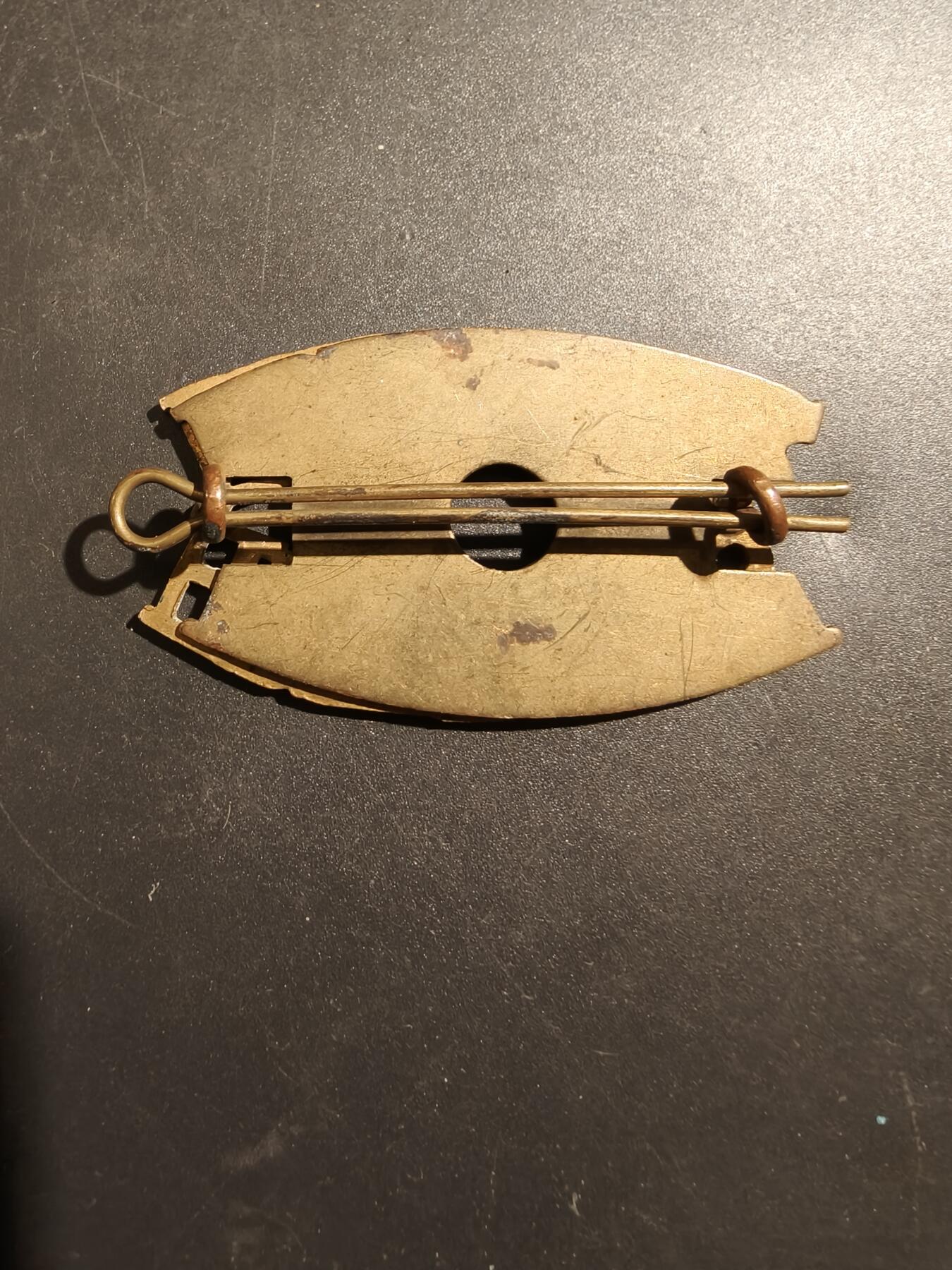 老王徽章第181期 英国伦敦苏格兰步兵团肩章    一战时期