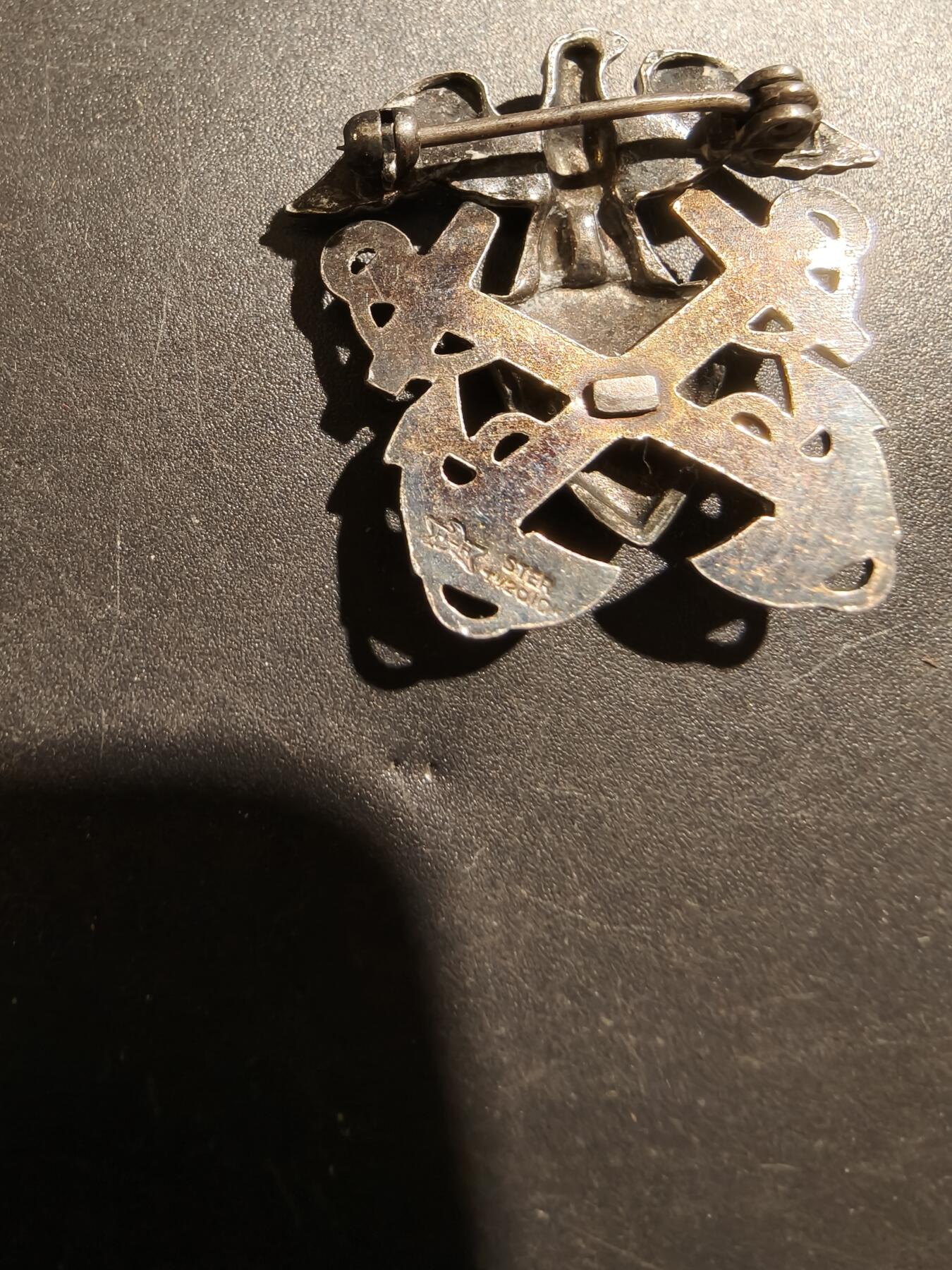 老王徽章第181期 美国海军船帽帽徽    二战时期横针版    925银包10k金    