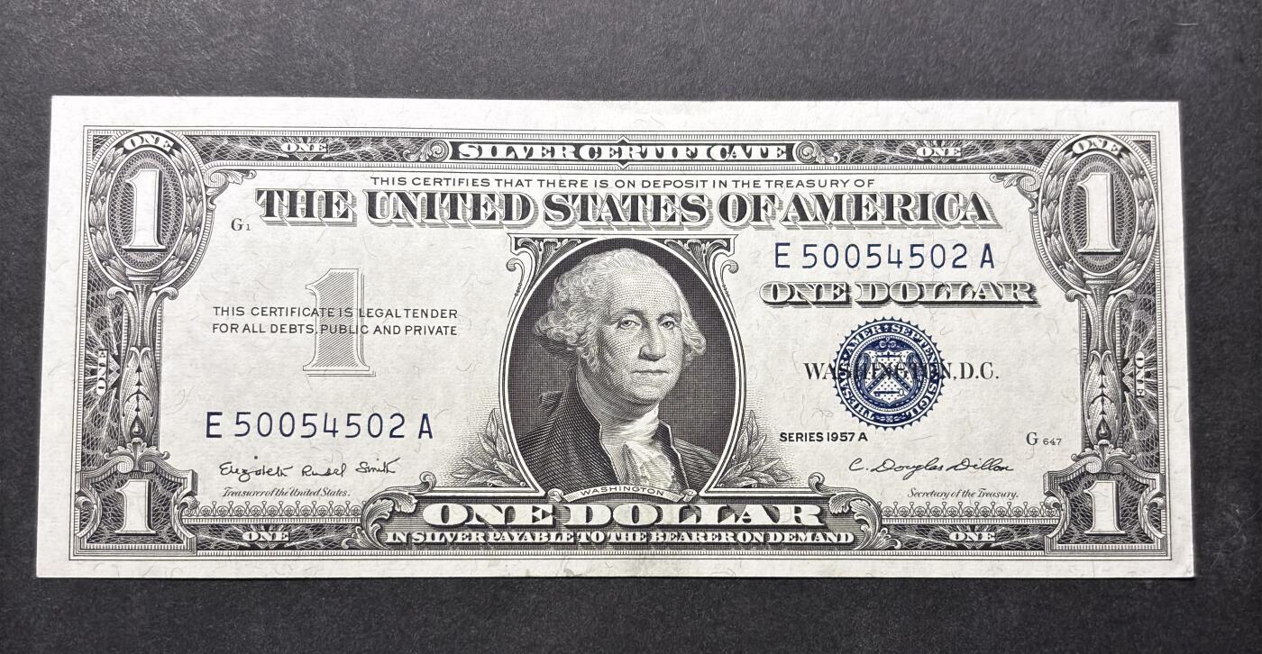 【金马踏春，泉马奔腾】2026 年新年贺岁场，（定于年初五接财神截拍）祝各位老板马到成功，马上有钱，愿岁岁平安喜乐顺遂 全新少见 1957 年蓝印版美国 1 美元，尾号 502