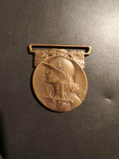 老王徽章第181期 - 法国一战纪念章   无绶带