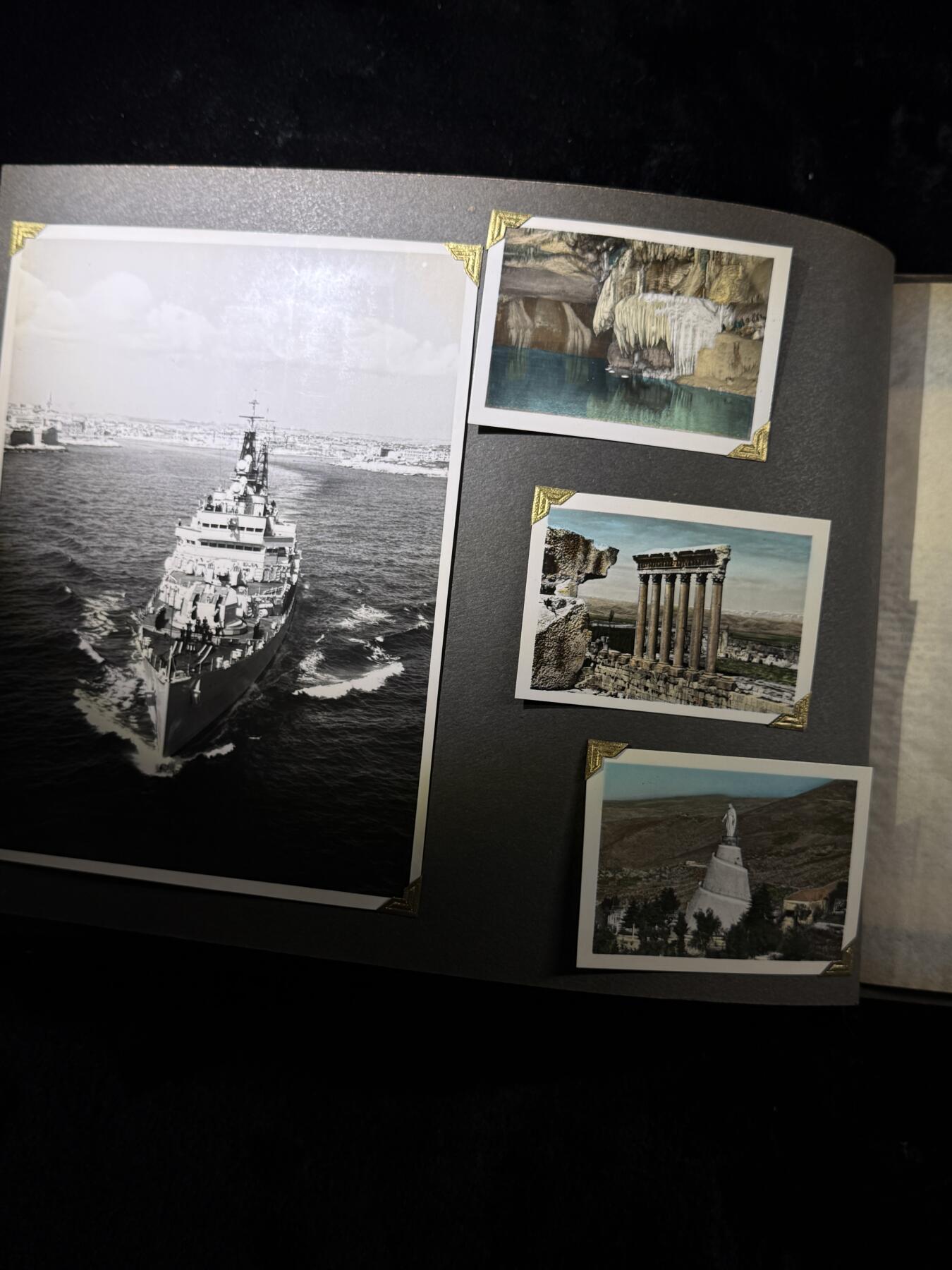 欢庆春节！戎马世界章牌大赏第111期春节大拍 英国狮级巡洋舰船员相册，照片60张左右