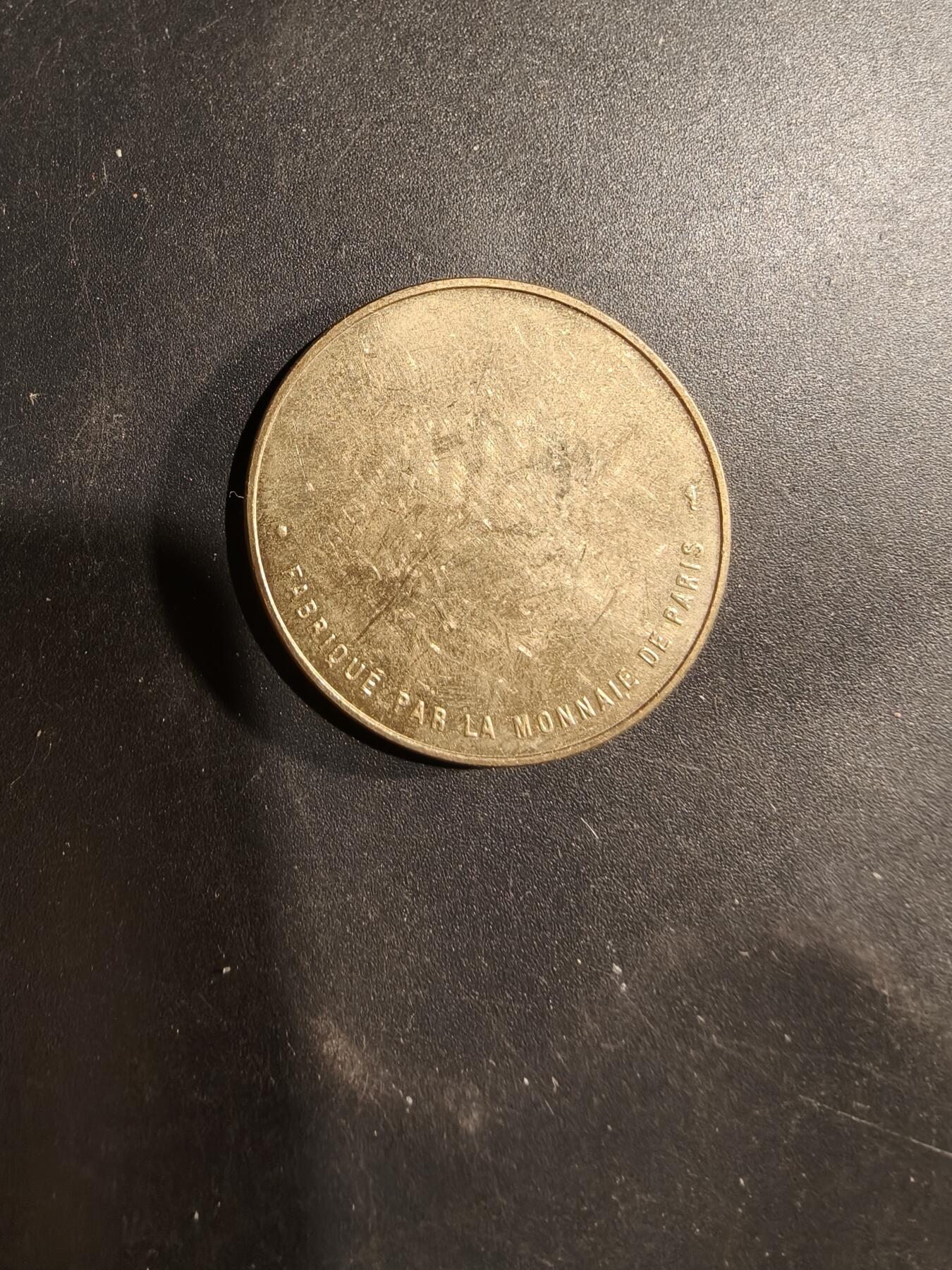 老王徽章第181期 法国大革命200周年纪念章     正面为马拉与埃贝尔头像