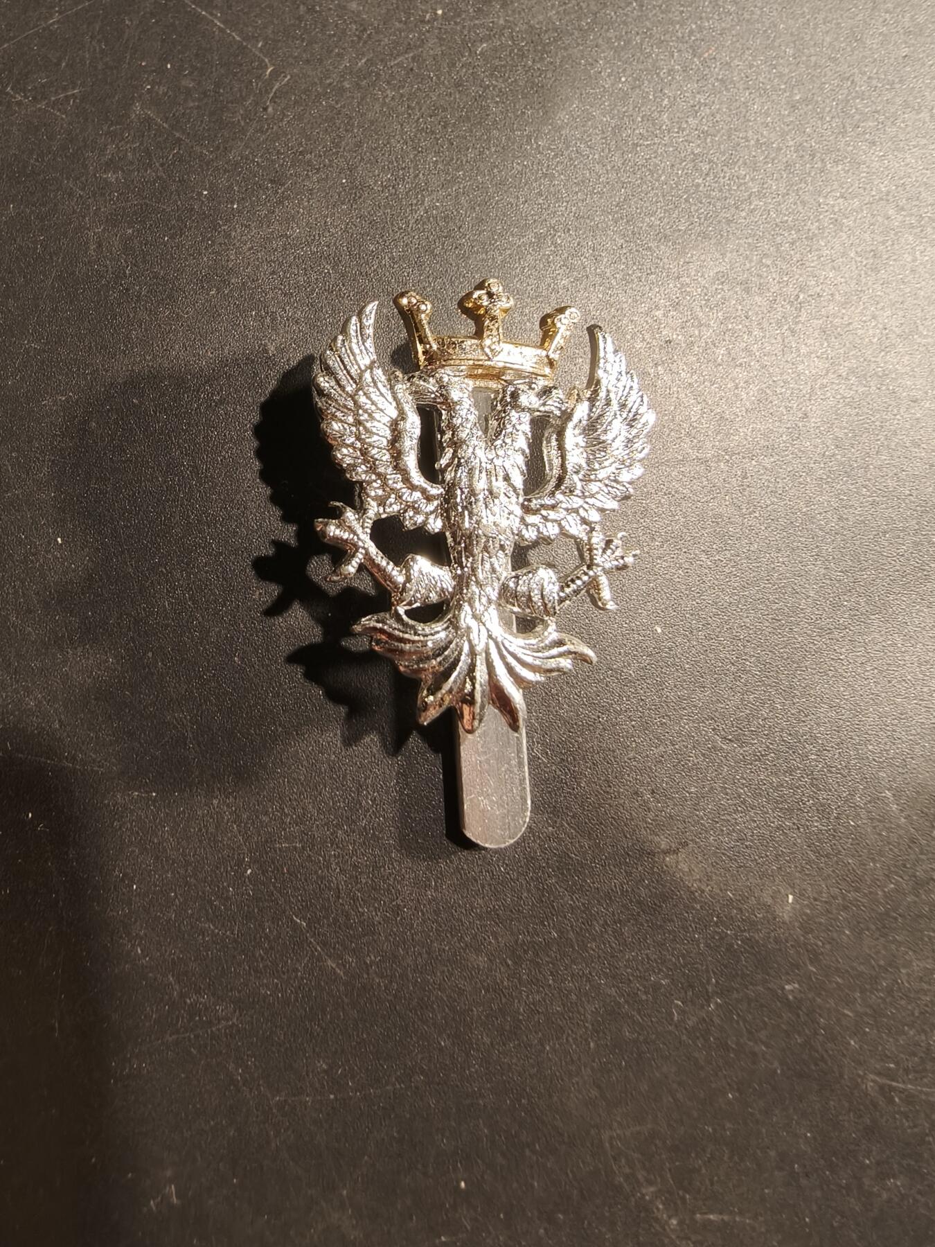 老王徽章第181期 英国麦西亚旅帽徽    女王时期