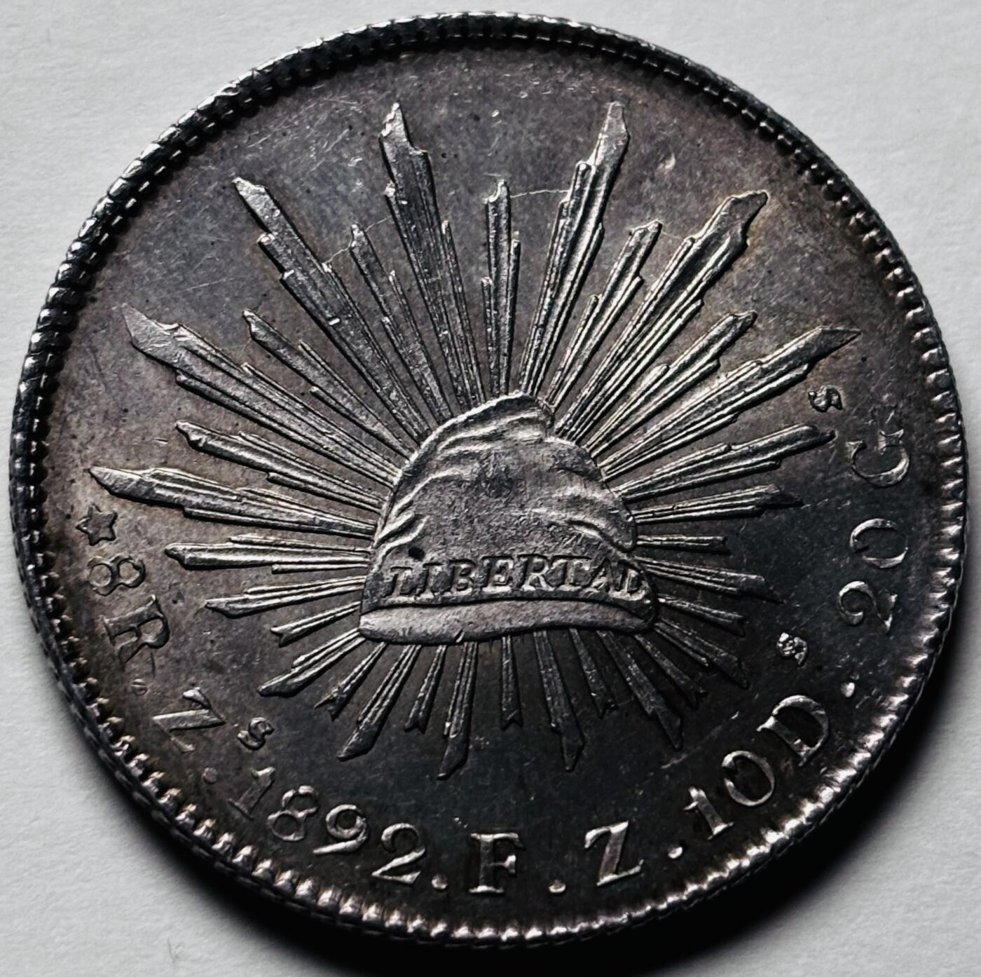 【金马踏春，泉马奔腾】2026 年新年贺岁场，（定于年初五接财神截拍）祝各位老板马到成功，马上有钱，愿岁岁平安喜乐顺遂 少见 1892 年墨西哥第二共和国 花边鹰洋银元，27 克 900 银，紫彩带光