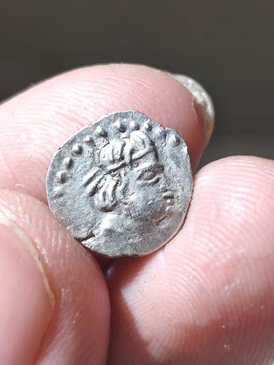 星盘世界钱币二月二十一日初五 世界古典币春节精品大拍 祝各位藏友马年大吉-新年新气象！ - 非常少见精品！ 大月氏-贵霜帝国早期银币~！约公元1世纪 丘就却奥波银币 丝路有名品种人物 丘就却形象在中亚存在造像和织物 丝路名品