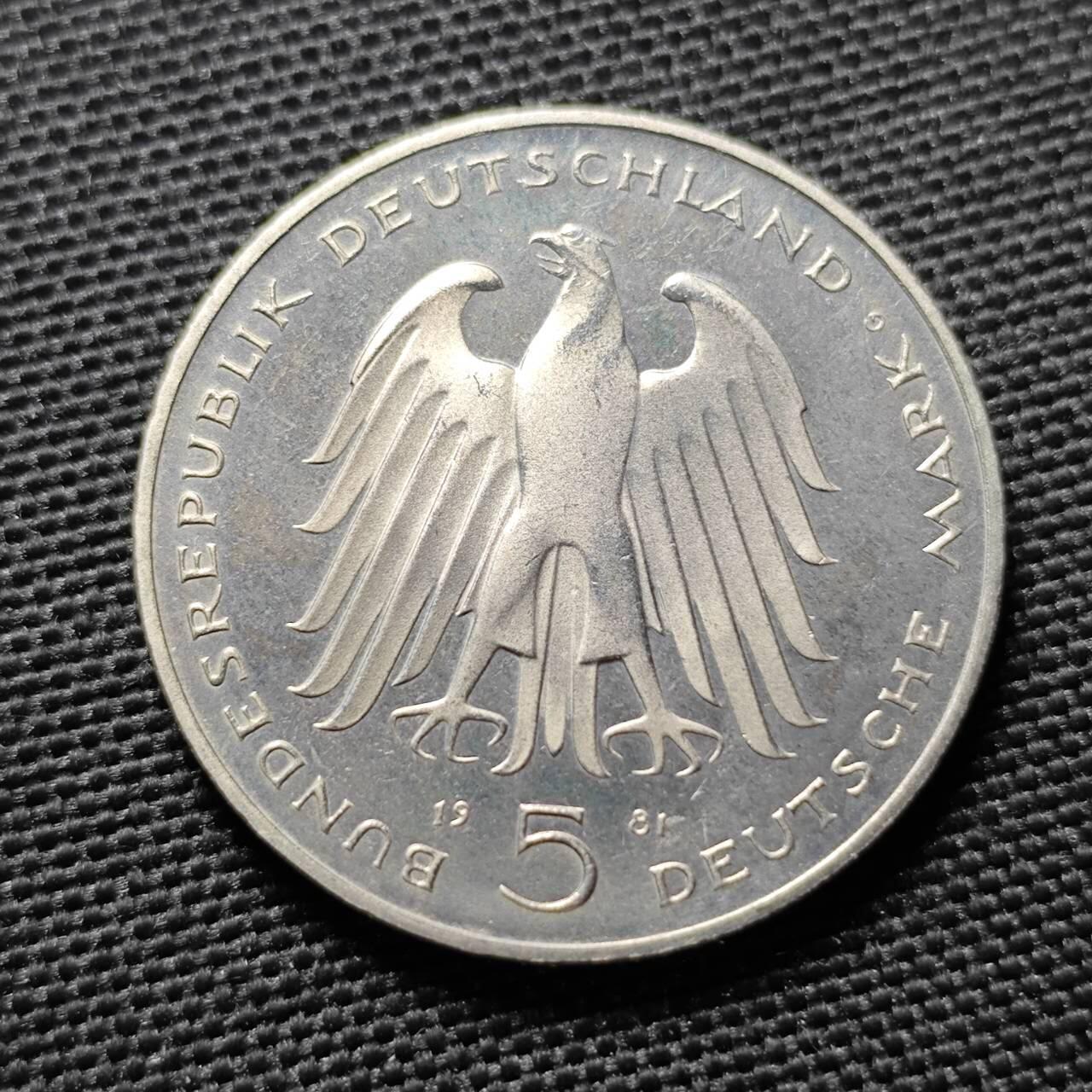KK钱币收藏小铺  第399期  百期特拍（四拍之三）2月预留时间 周末发货 1981 德国5马克纪念币 好品