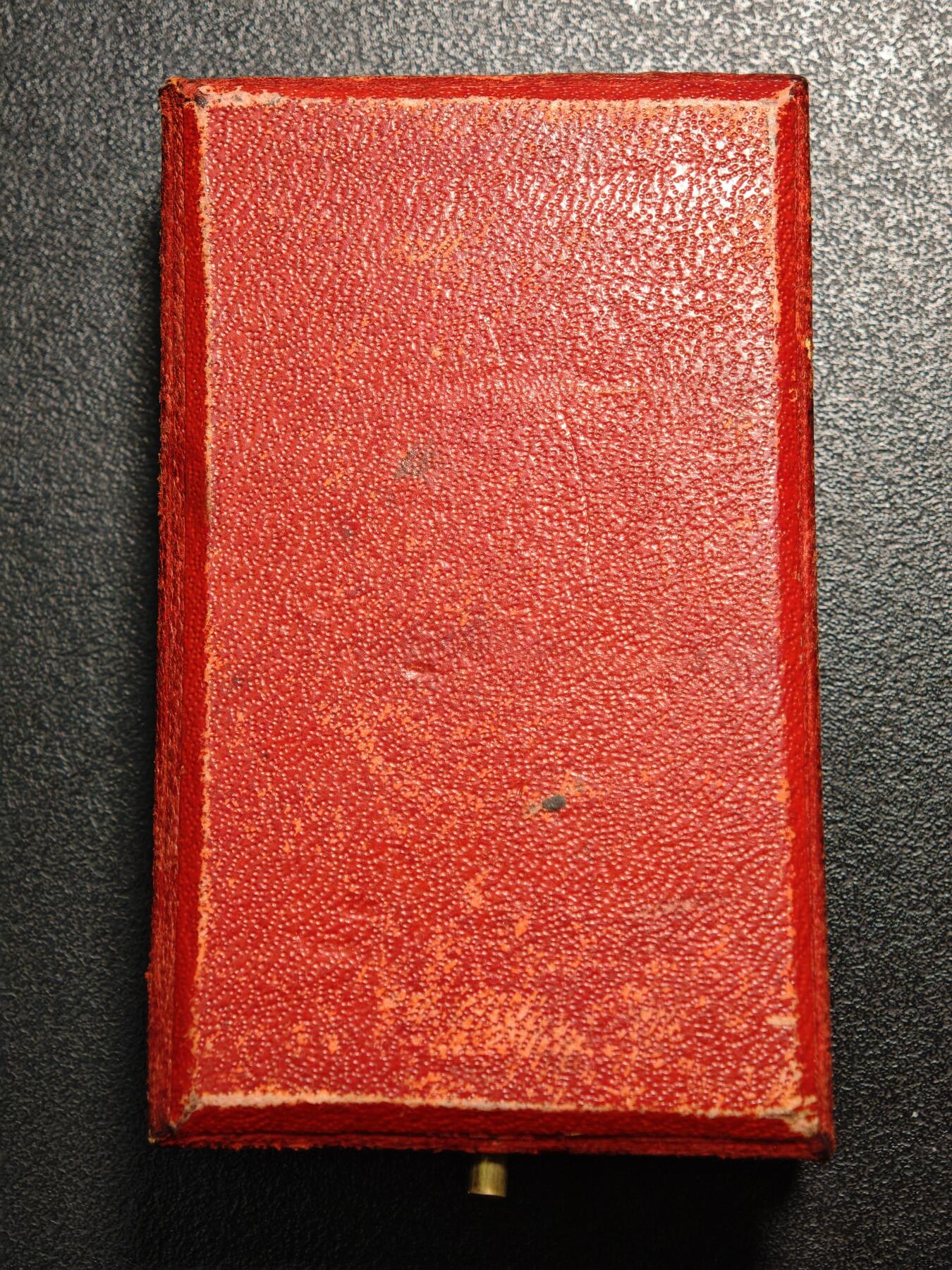 【德藏】世界币章拍卖第165期（拍品征集中~欢迎藏友联系） 19世纪 法国新艺术运动风格·援助盲人协会矩形纪念银章 带盒 丰饶角边铭 直径约：25.4mm×60.3mm；重约：36.2g