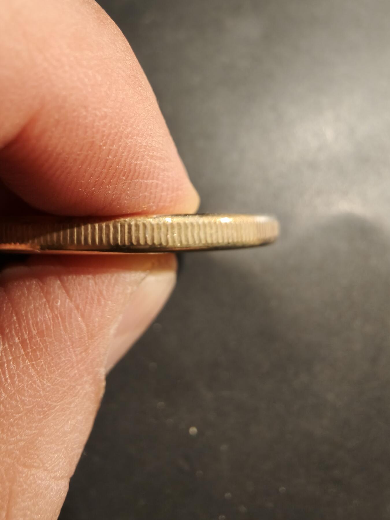 老王徽章第181期 法国圣心大教堂纪念章    原盒     直径40mm    重量29.5g