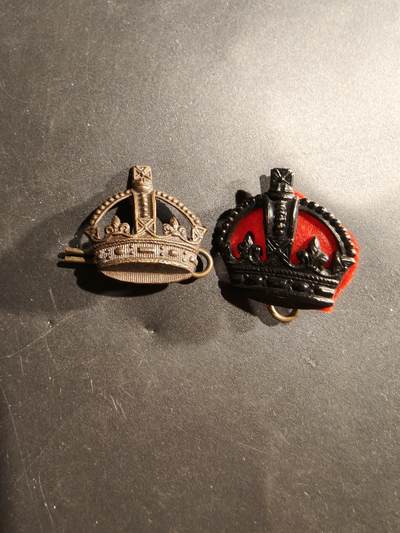 老王徽章第181期 - 英国军衔配饰一组    都铎王冠    一战时期