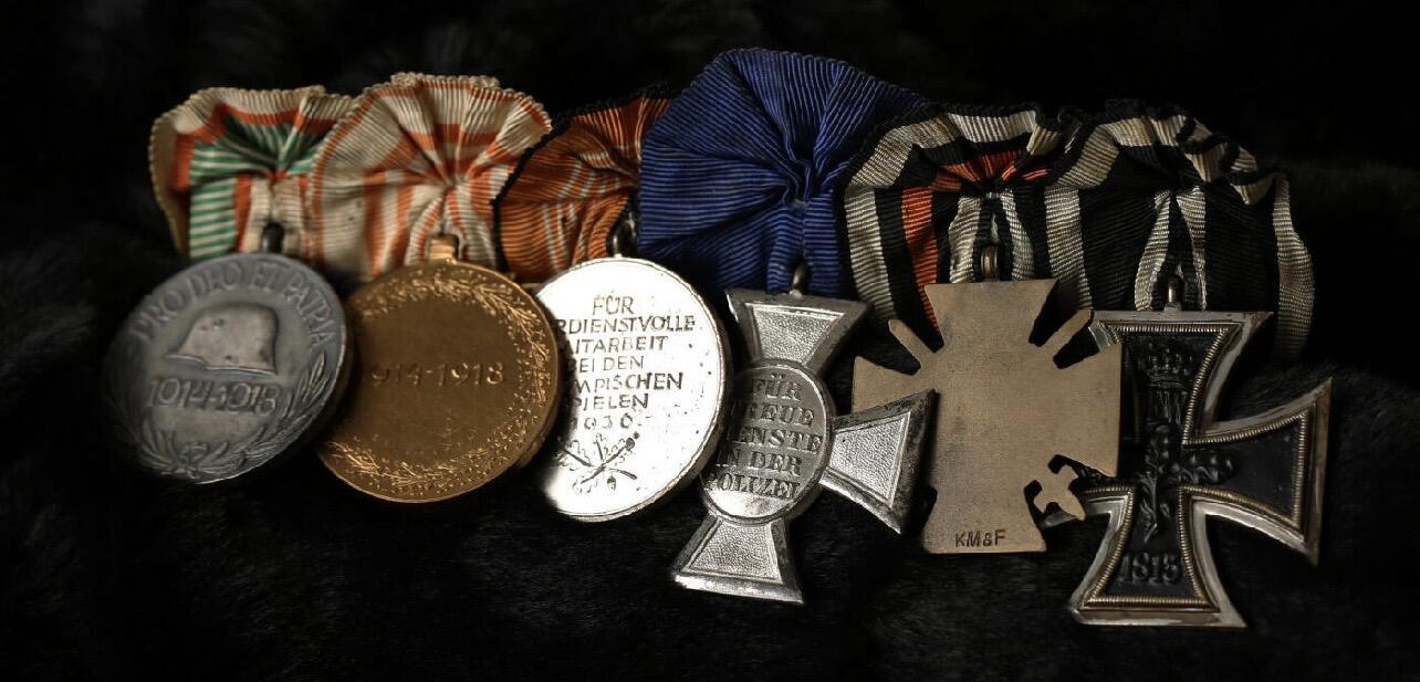 杂勋专场 德国1936柏林奥运会奖章与二级铁十字勋章礼服挂六联排，该联排二级铁十字勋章为非常少见的aws产二战制造的一战二级铁十字勋章