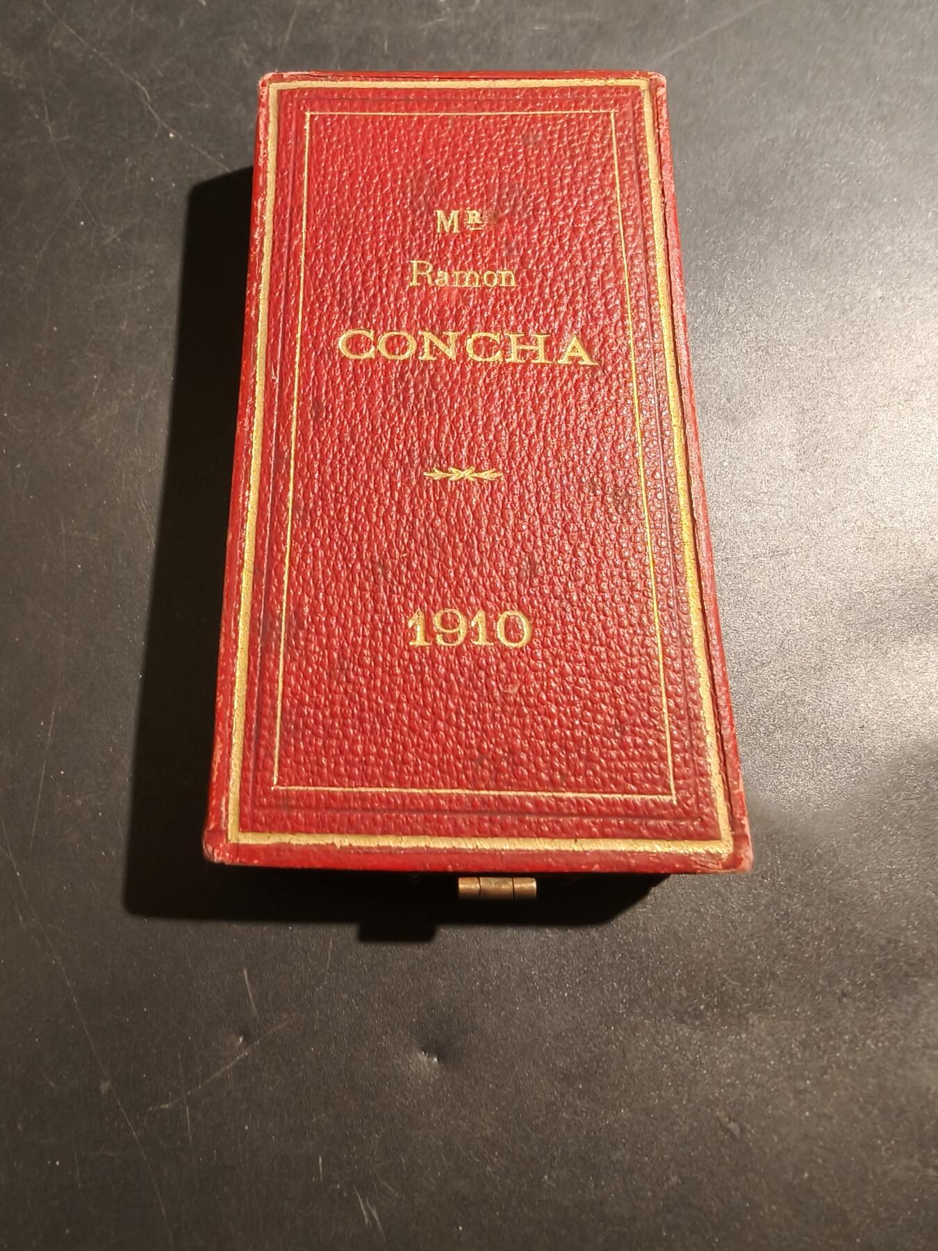 老王徽章第181期 法国金级促进公益协会纪念章     原盒实发   盒子带获得者姓名    1919年实发