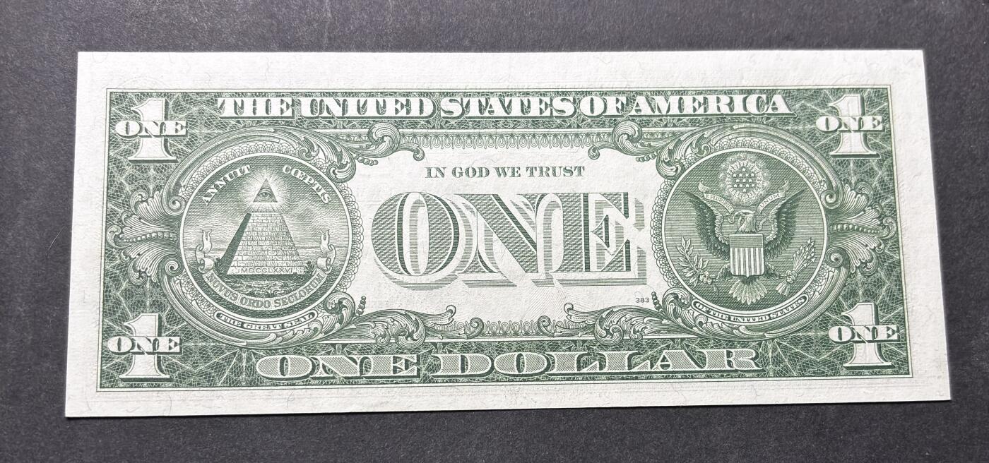 【金马踏春，泉马奔腾】2026 年新年贺岁场，（定于年初五接财神截拍）祝各位老板马到成功，马上有钱，愿岁岁平安喜乐顺遂 全新少见 1957 年蓝印版美国 1 美元，尾号 550，人三号