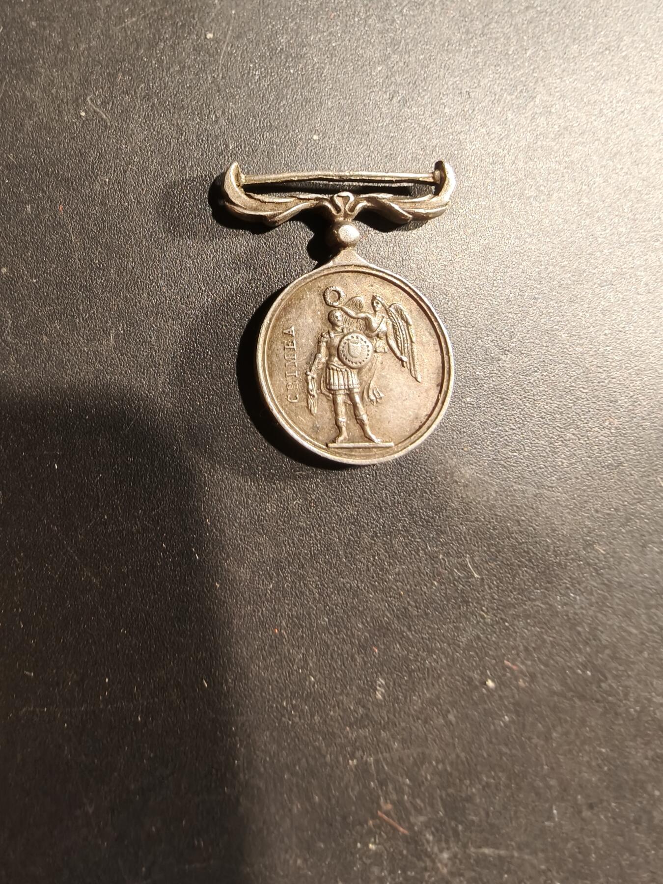 老王徽章第181期 法国版克里米亚战争奖章迷你章   无绶带    带狼头银标