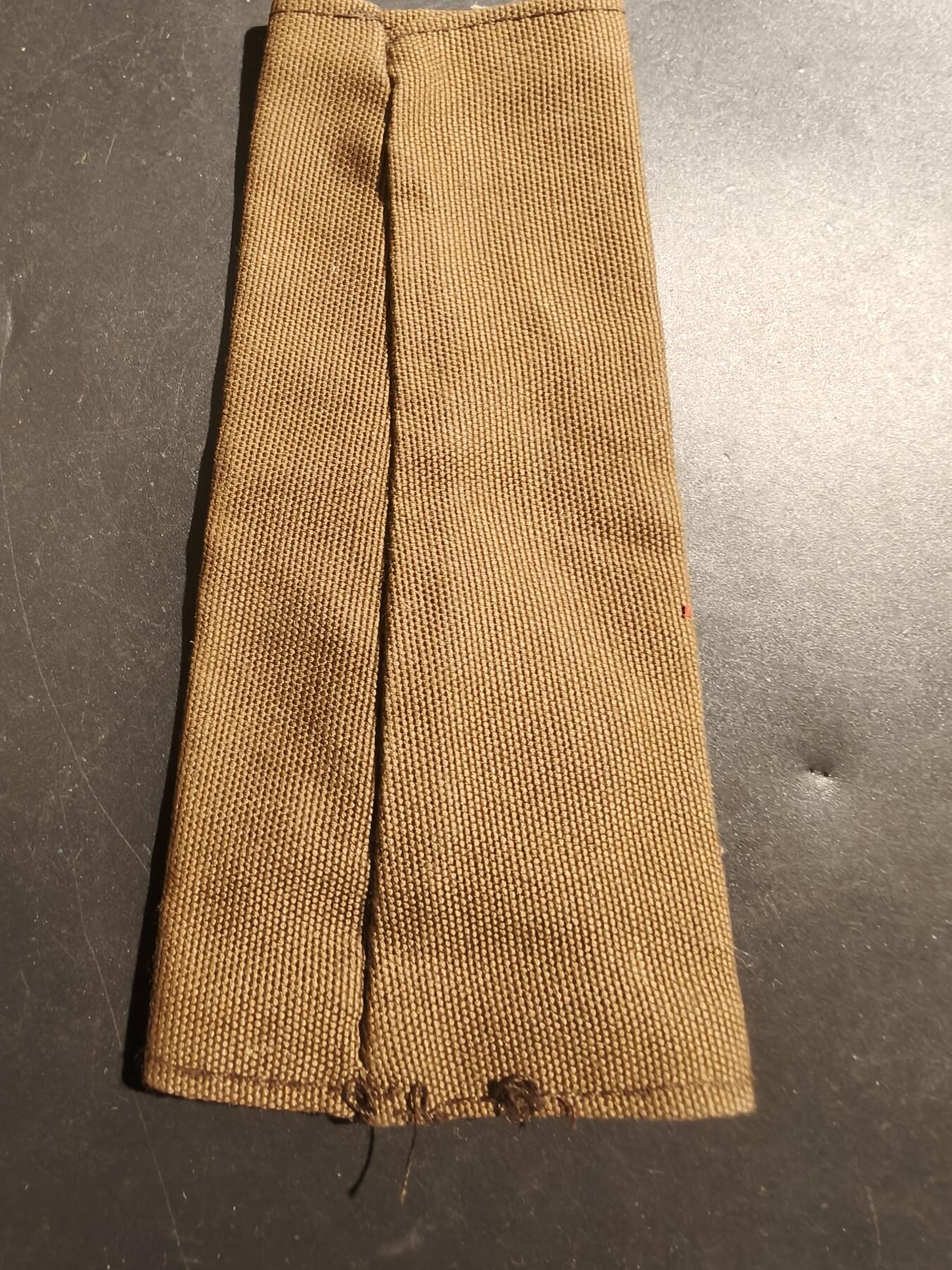 老王徽章第181期 南非国防军陆军堡垒准尉军衔滑套      使用时间1957-1996