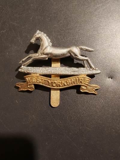 老王徽章第181期 - 英国西约克郡步兵团帽徽     一战时期