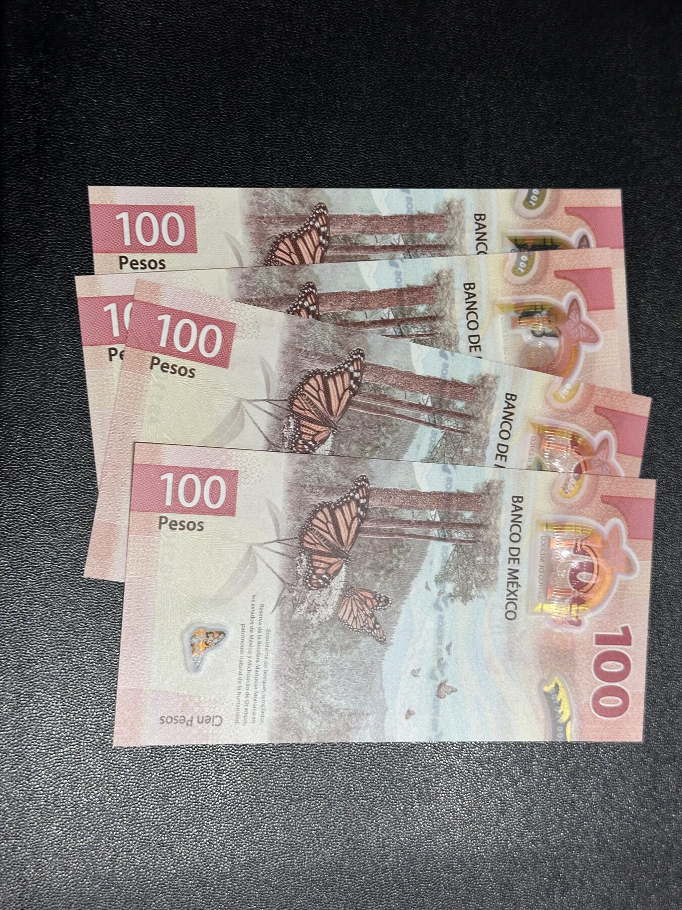 《外钞收藏家》第六百一十期（新年假期场/年后快递恢复正常再发货）（长期征集拍品、欢迎藏友们联系合作） 2020年墨西哥100比索 四张一起 全新