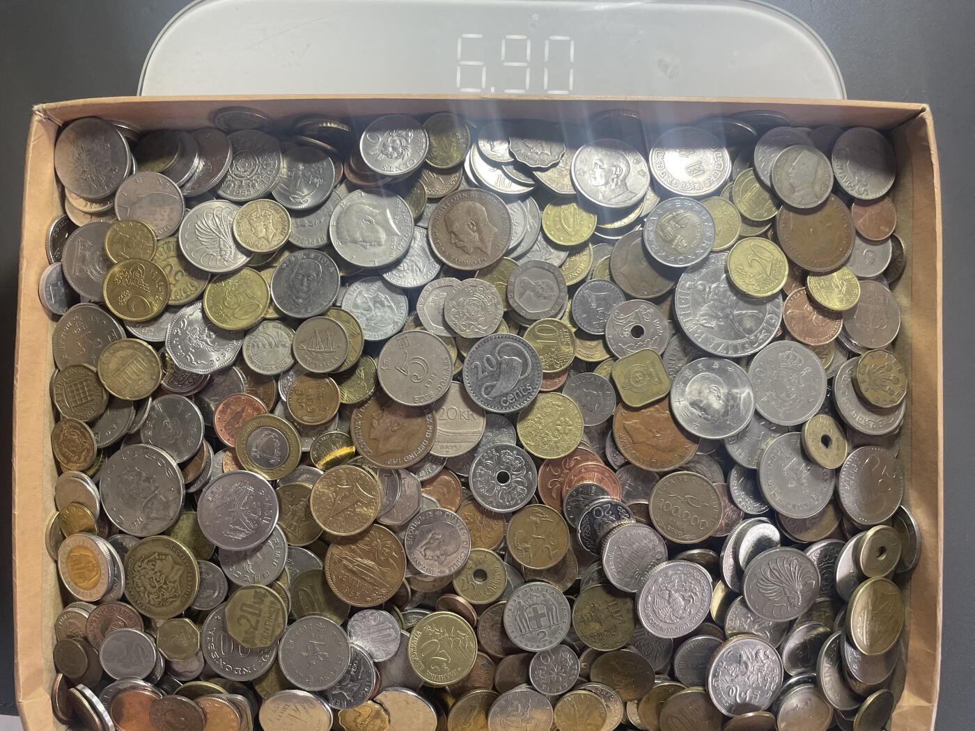 回流0207 外币13斤（无日本币）