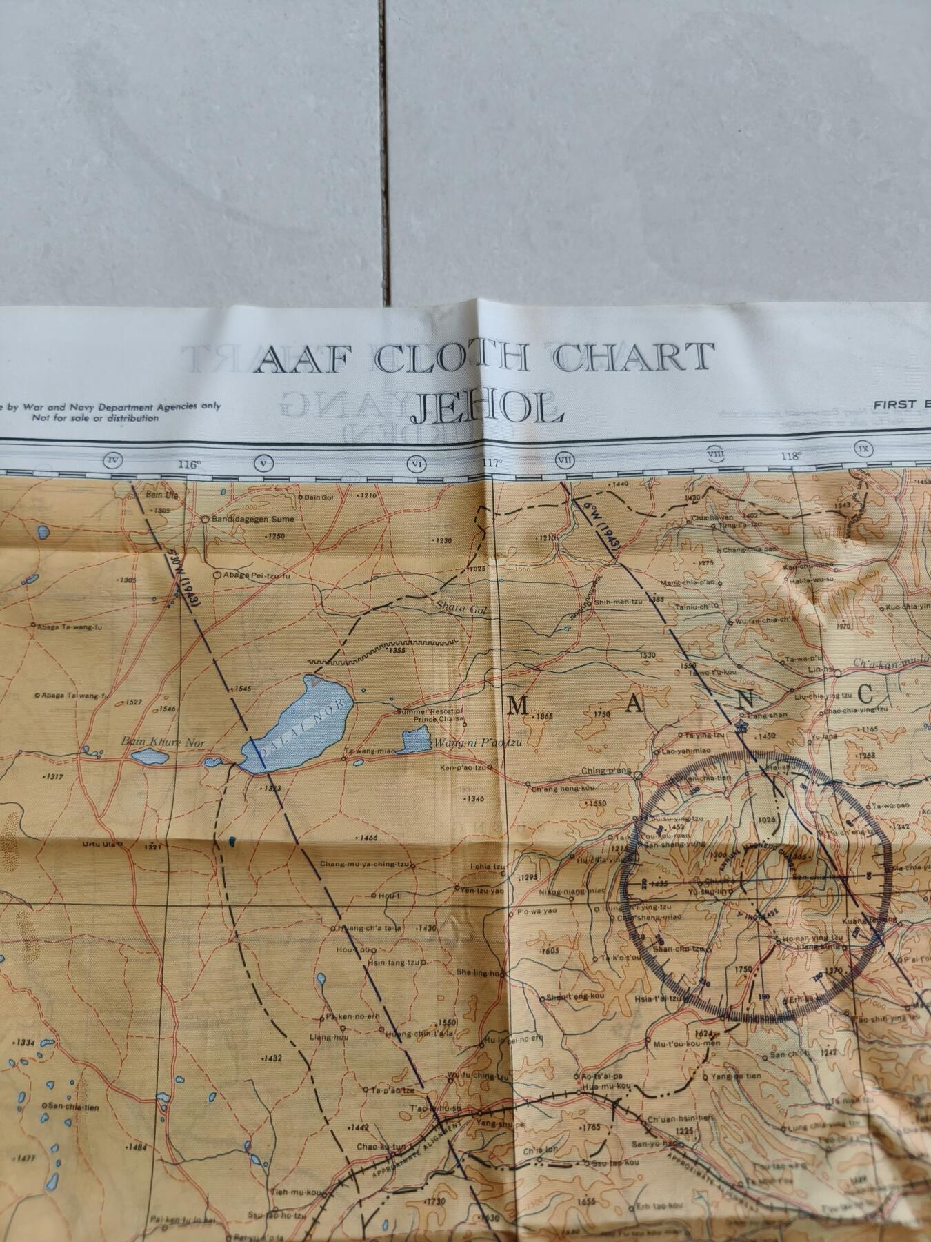 老王徽章第181期 美国二战陆军航空兵逃生图     中国战区      沈阳市+热河省     尺寸约60×60cm     少见版本