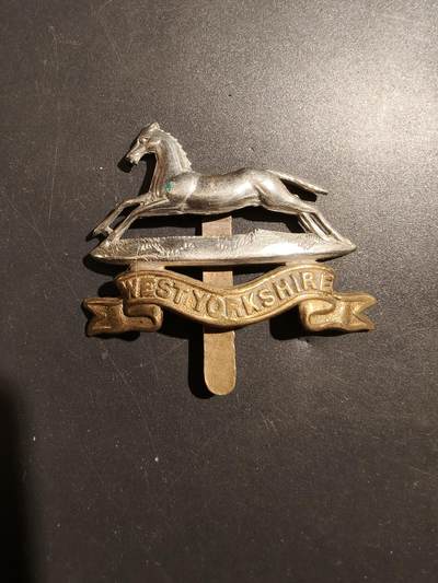 老王徽章第181期 - 英国西约克郡步兵团帽徽    一战时期