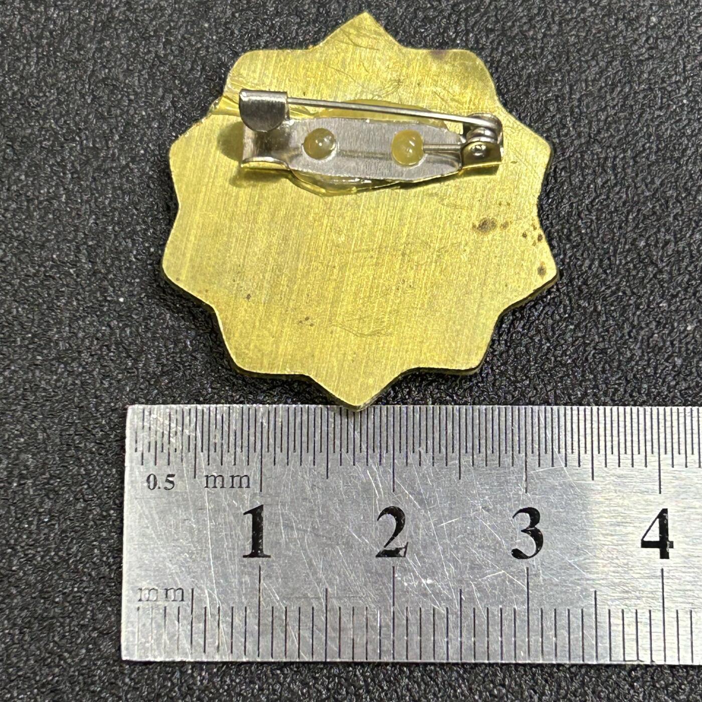 西秦中古拍卖第七十八期  越南早期国家主席胡志明像章