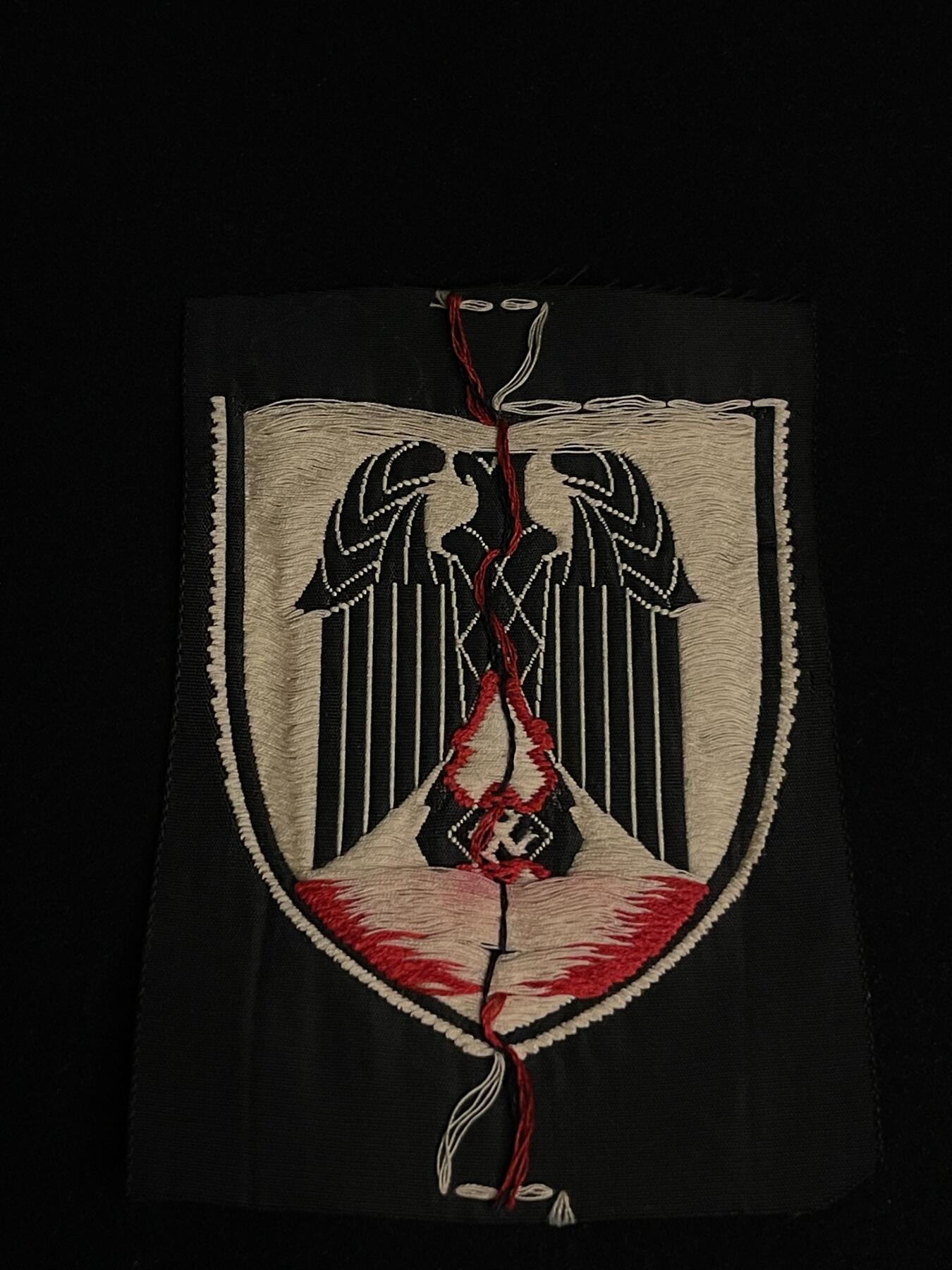 杂勋专场 德三小胡子青年团团徽