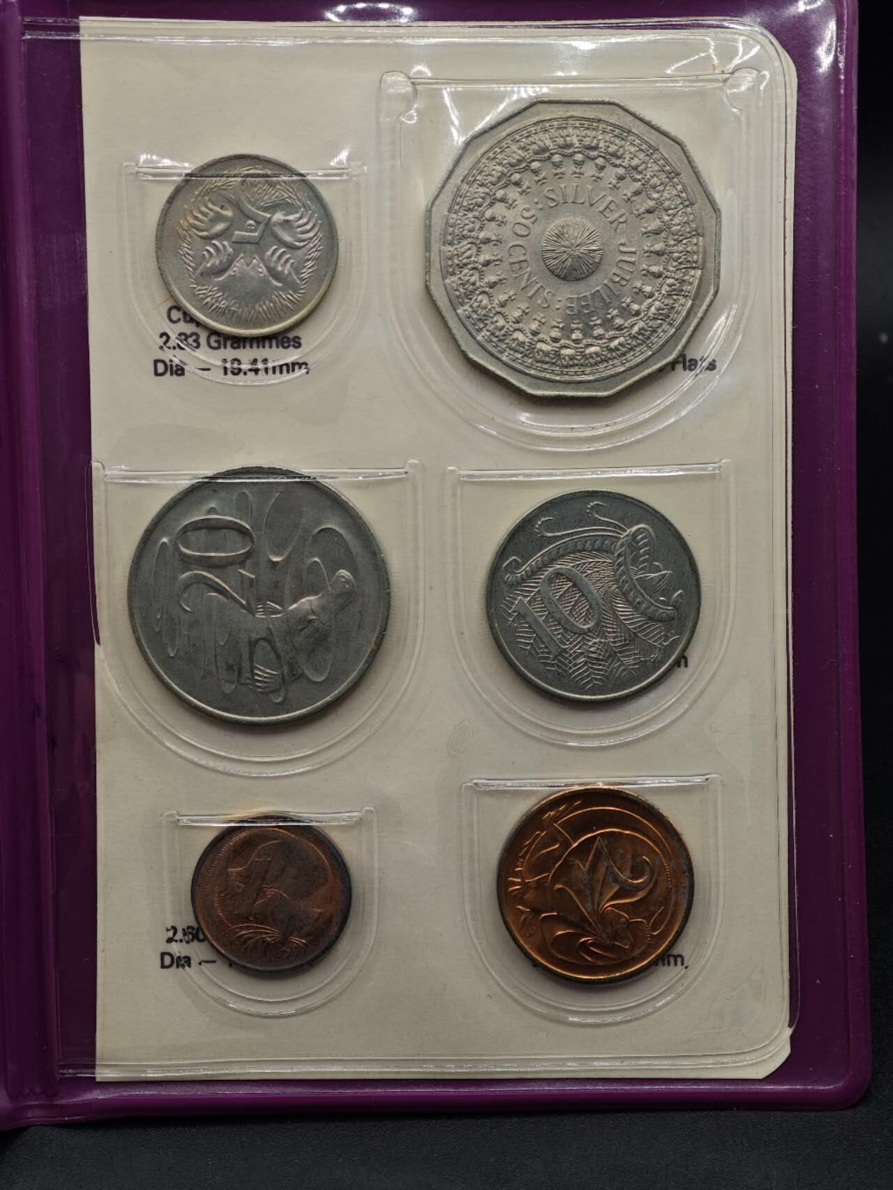 【淘币小摊】实时拍第八百七十拍   银币套币场    年前最后一场周一预留全部发出 本场无中意拍品可私信周日发货请更换最新收货地址不方便收货的请勿参拍或者顺丰到付 澳大利亚1977年套币