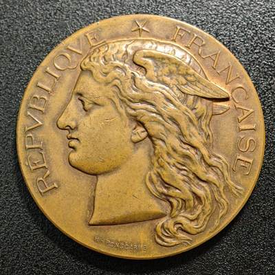 【德藏】世界币章拍卖第165期（拍品征集中~欢迎藏友联系） - 1895年 法国农业部昂热地区农业竞赛法兰西女神大铜章 丰饶角边铭 正面是头戴帽、留长发的法兰西玛丽安娜左侧面肖像，背面是由双蛇杖、棕榈叶、麦穗枝、葡萄藤等组成的图案 直径约：51.3mm；重约：60.9g