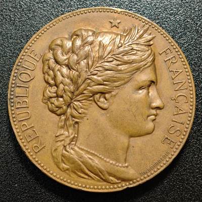 【德藏】世界币章拍卖第165期（拍品征集中~欢迎藏友联系） - 19世纪 法兰西女神玛丽安娜高浮雕大铜章 丰饶角边铭 正面是法国头戴月桂叶花环的经典女神玛丽安娜的形象，背面是交叉的橄榄枝花环 直径约：50.5mm；重约：60.3g