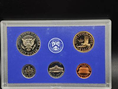 【淘币小摊】实时拍第八百七十拍   银币套币场    年前最后一场周一预留全部发出 本场无中意拍品可私信周日发货请更换最新收货地址不方便收货的请勿参拍或者顺丰到付 - 美国2002年精制套币