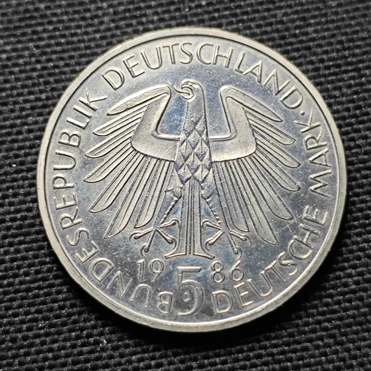 KK钱币收藏小铺  第399期  百期特拍（四拍之三）2月预留时间 周末发货 1986 德国5马克纪念币 好品