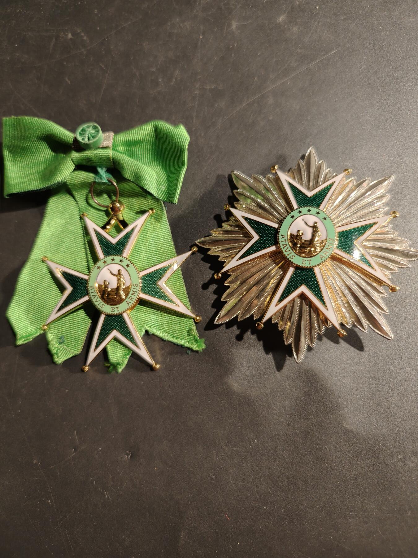 老王徽章第181期 大军官级圣拉撒路骑士团勋章     女士版    早期大尺寸    挂章直径65mm     星芒直径85mm