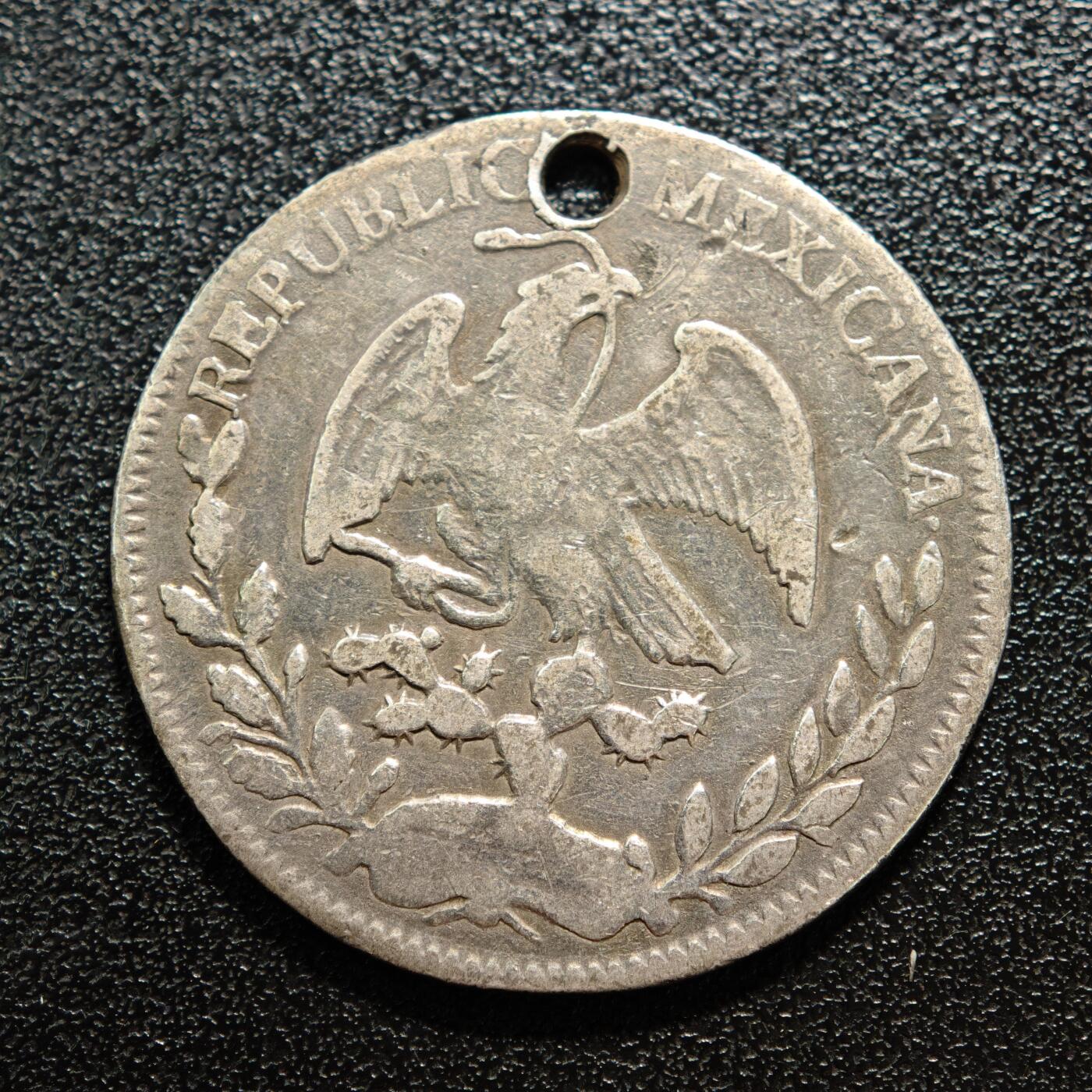【德藏】世界币章拍卖第165期（拍品征集中~欢迎藏友联系） 185*年 墨西哥4瑞尔（4R）鹰洋银币 有打孔 直径约：32.8mm；重约：12.6g