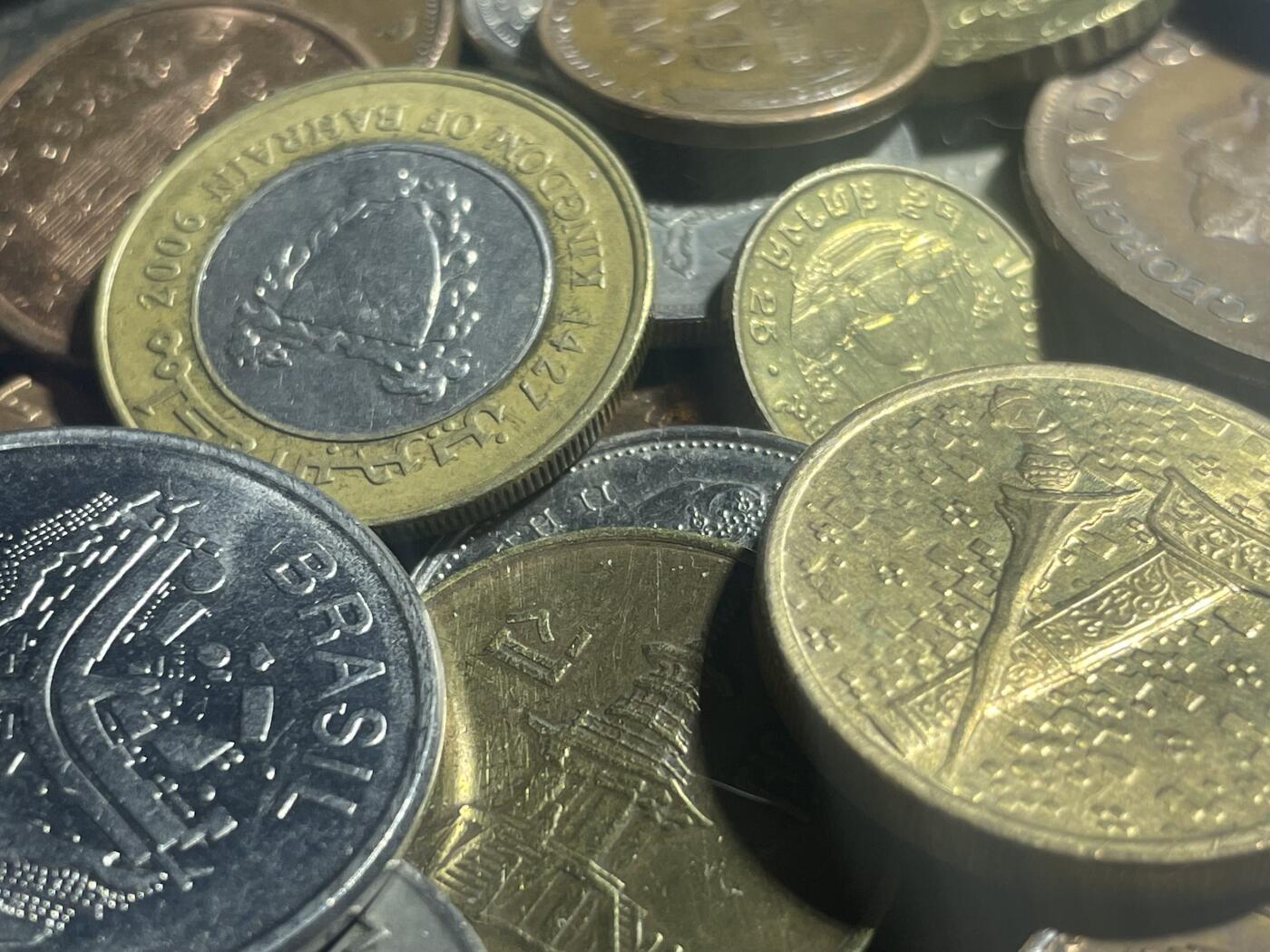 回流0207 外币13斤（无日本币）