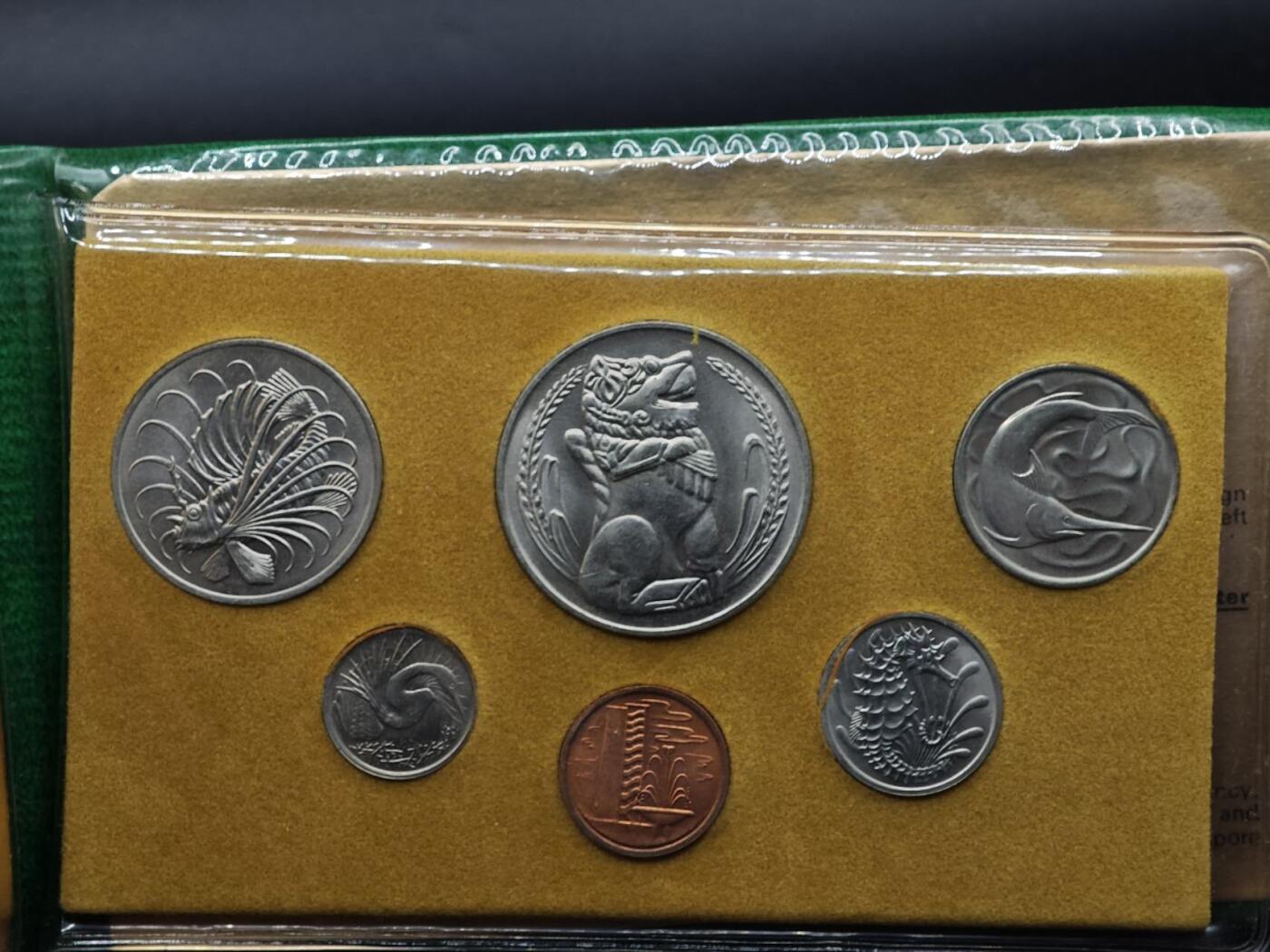 【淘币小摊】实时拍第八百七十拍   银币套币场    年前最后一场周一预留全部发出 本场无中意拍品可私信周日发货请更换最新收货地址不方便收货的请勿参拍或者顺丰到付 新加坡1979年羊年生肖套币