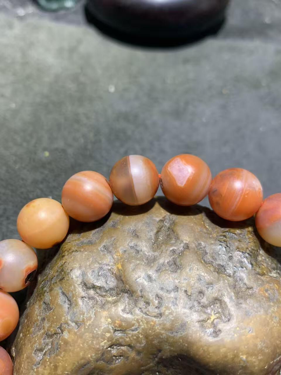 精美亚光原皮川料南红玛瑙单圈手串一条