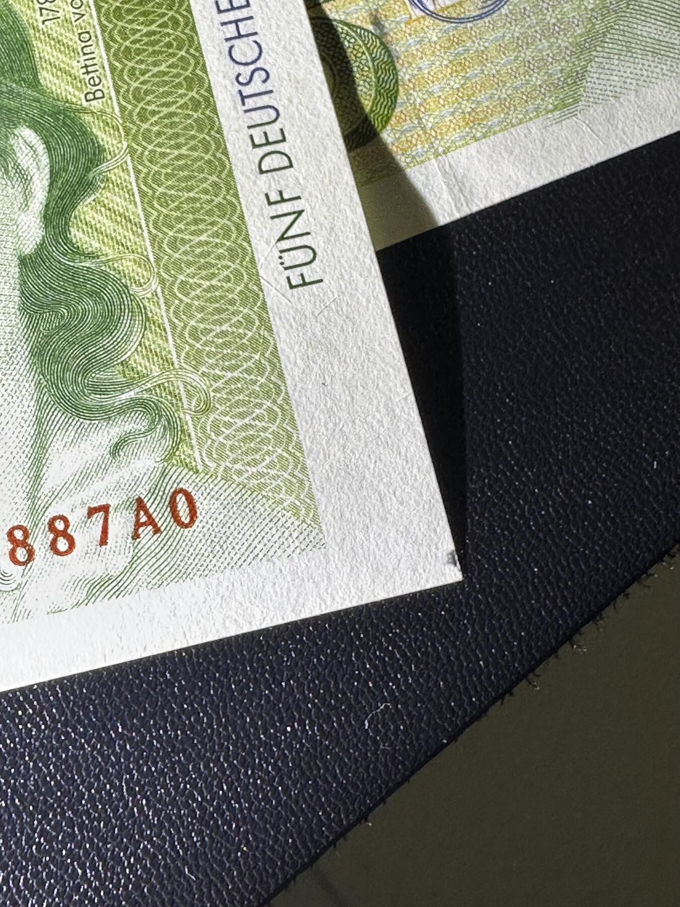 《外钞收藏家》第六百一十期（新年假期场/年后快递恢复正常再发货）（长期征集拍品、欢迎藏友们联系合作） 1991年德国末版5马克 5张一起 全新 有两张有轻微瑕疵