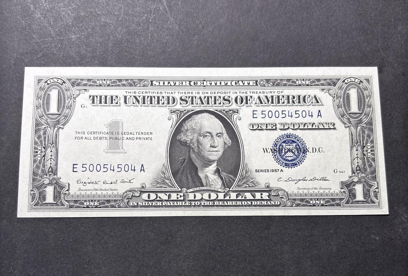 【金马踏春，泉马奔腾】2026 年新年贺岁场，（定于年初五接财神截拍）祝各位老板马到成功，马上有钱，愿岁岁平安喜乐顺遂 全新少见 1957 年蓝印版美国 1 美元，尾号 504 人三号