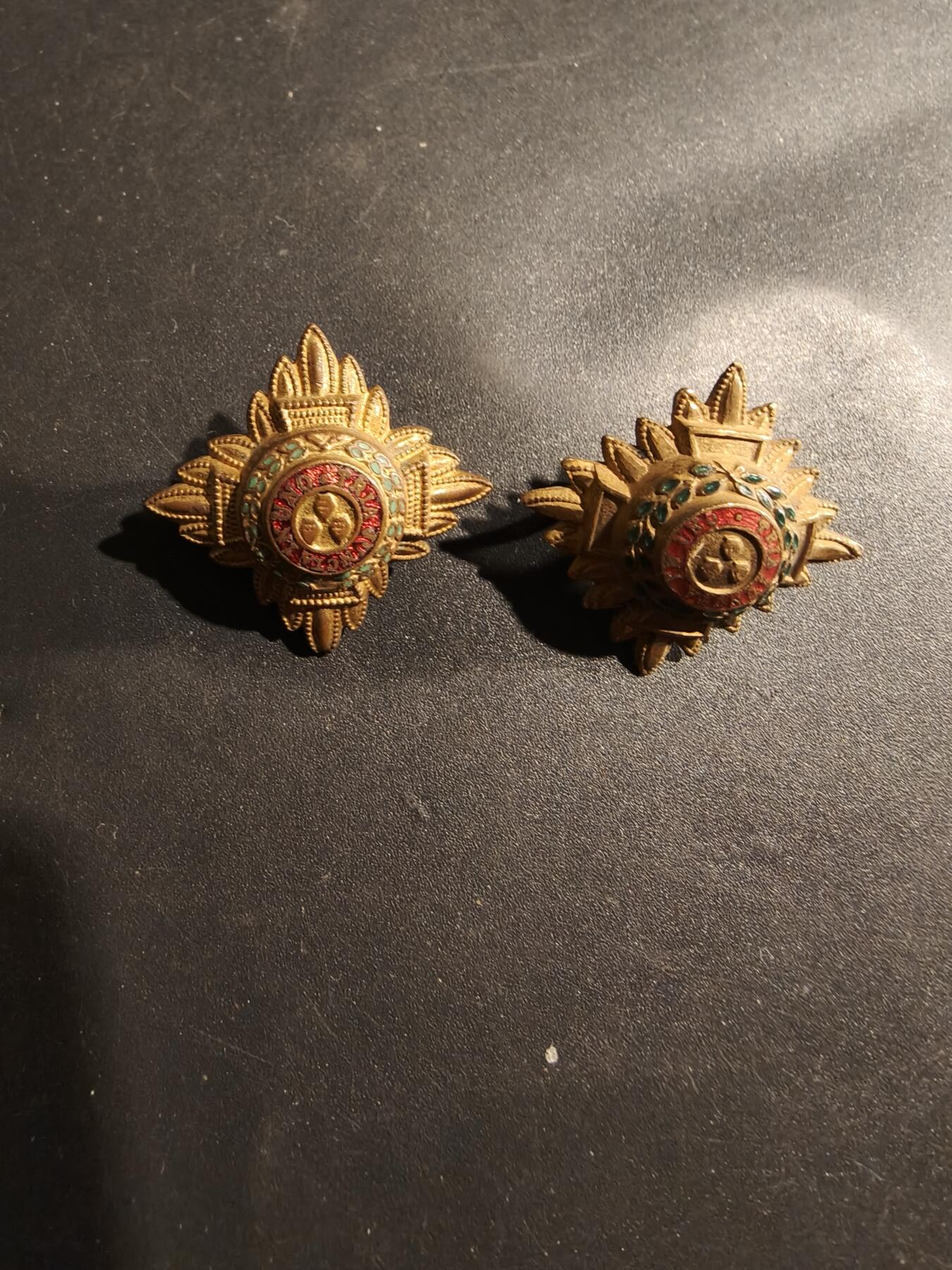 老王徽章第181期 英国军衔配饰一组    一战时期    巴斯星