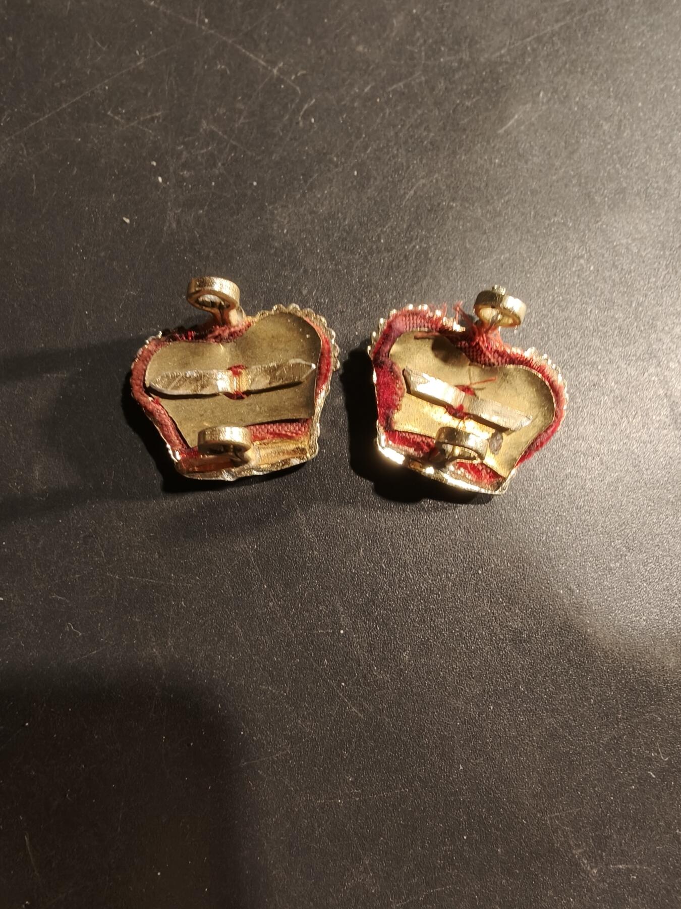 老王徽章第181期 英国军衔配饰一组    女王时期