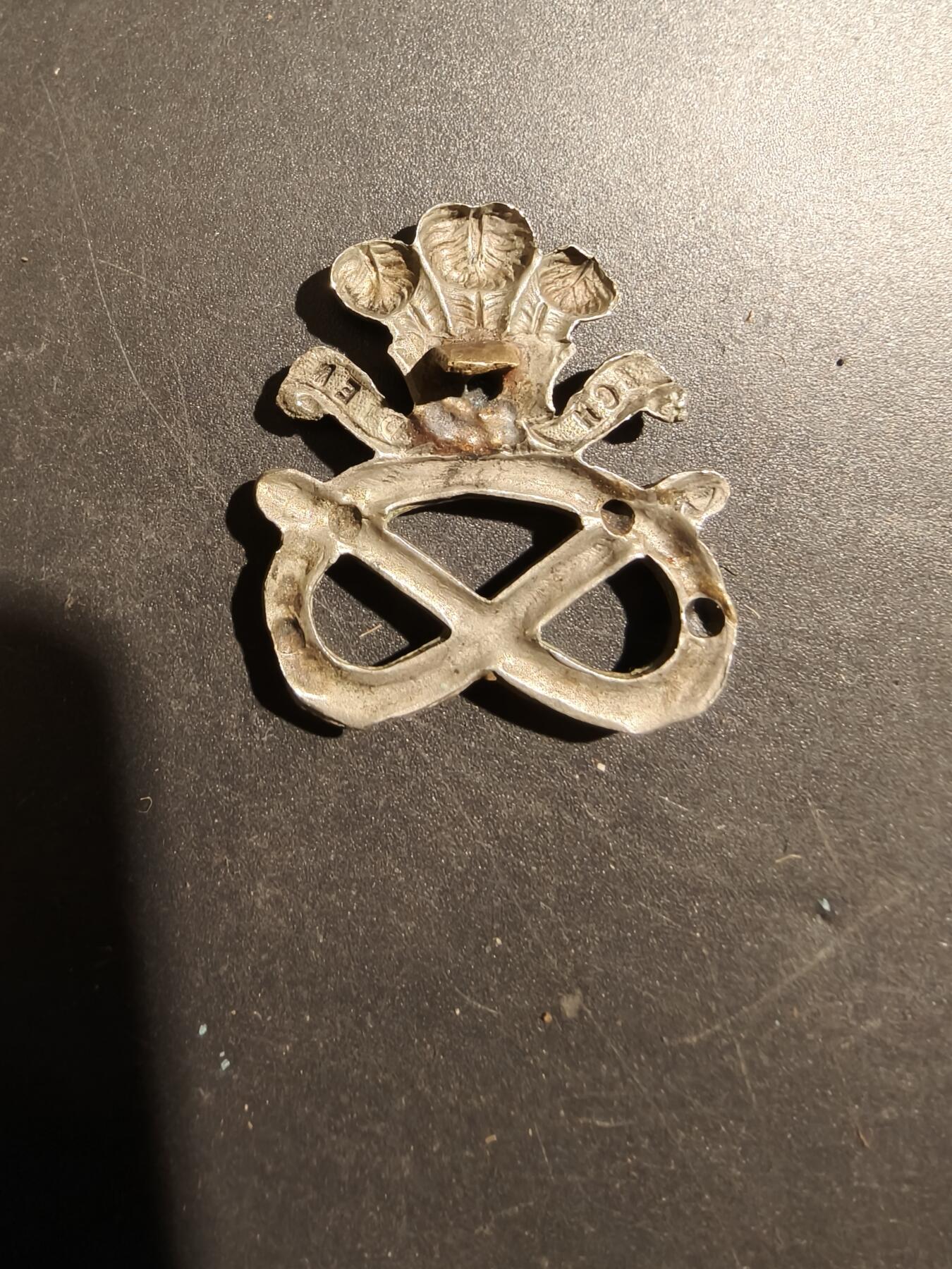 老王徽章第181期 英国斯塔福德郡义勇骑兵团帽徽    维多利亚女王时期