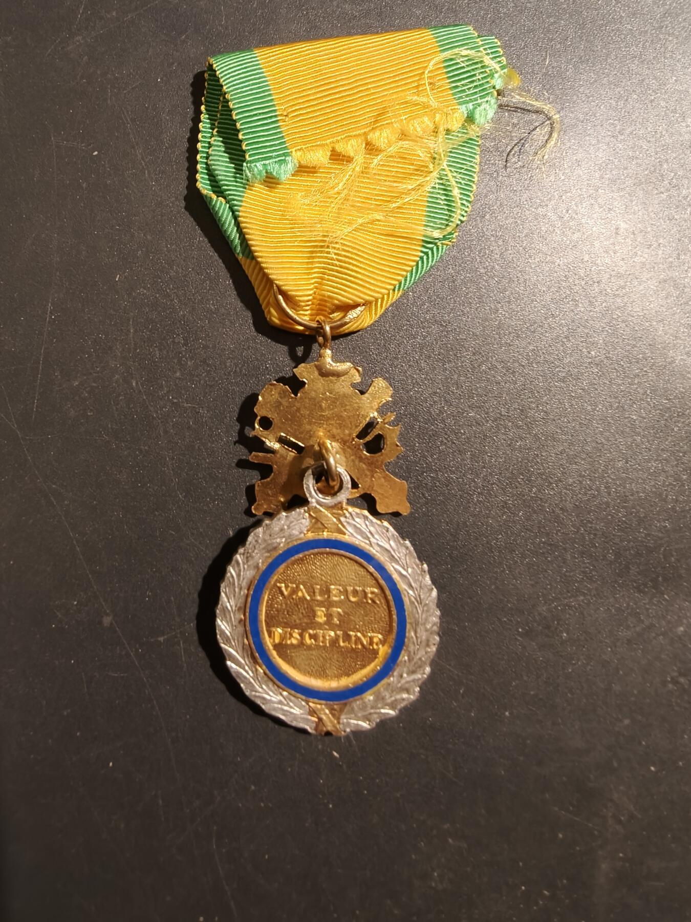 老王徽章第181期 法国军事奖章   四共时期