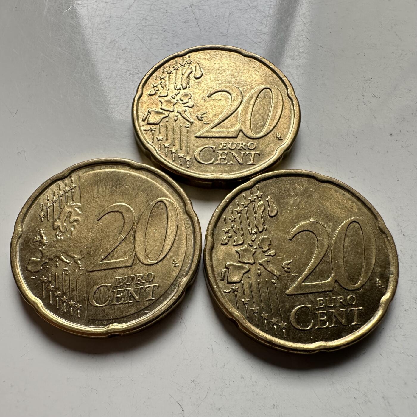 🌹外币初藏🌹🐯2026年第18场 快递将在12号停运 年前需发货的抓紧 ，年后正月十五恢复发货 芬兰20欧分三枚