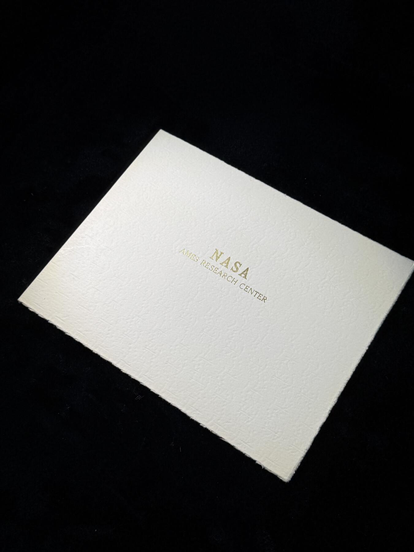 欢庆春节！戎马世界章牌大赏第111期春节大拍 美国国家航空航天局（NASA）团队成就奖（Group Achievement Award）证书，授予对象为先驱者6-9项目团队（Pioneer 6-9 Project Team）