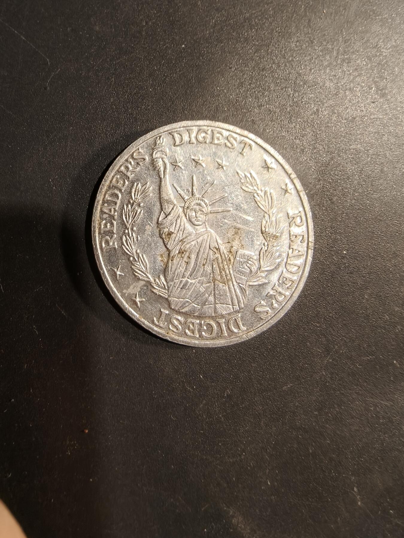 老王徽章第181期 美国《读者文摘》自由女神像纪念章