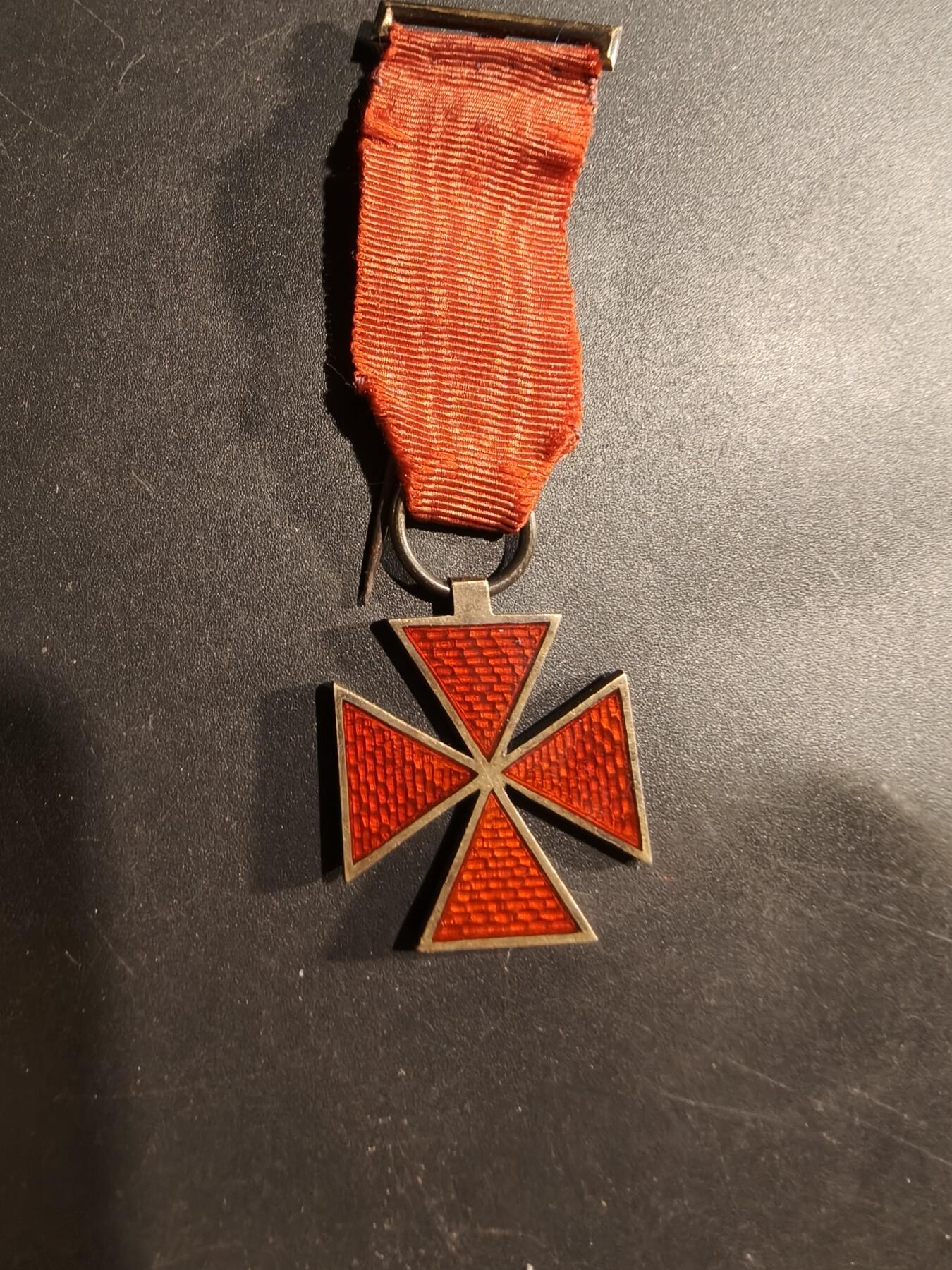 老王徽章第181期 英国共济会勋章   银质珐琅    8g