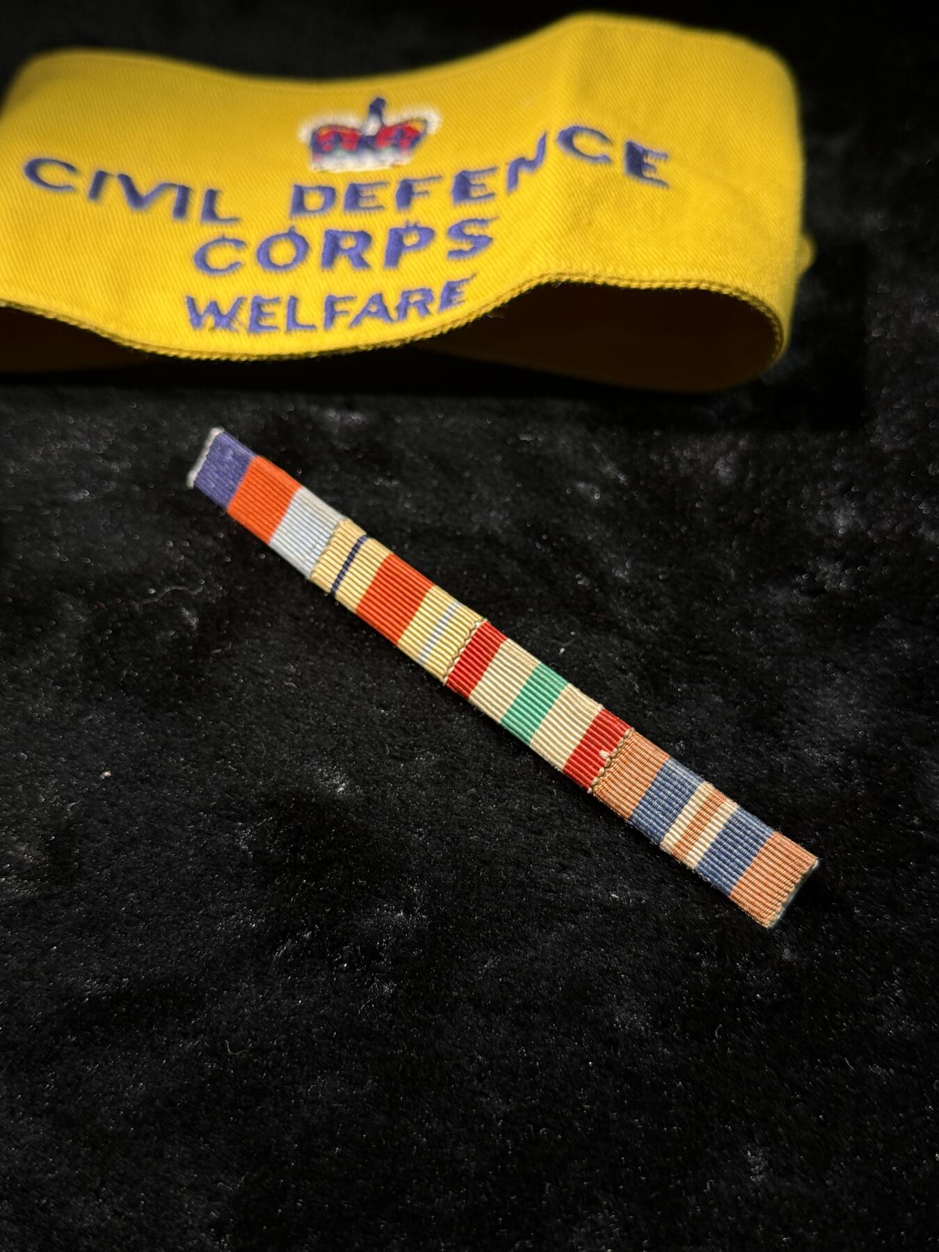 欢庆春节！戎马世界章牌大赏第111期春节大拍 英国袖标与二战勋略一组