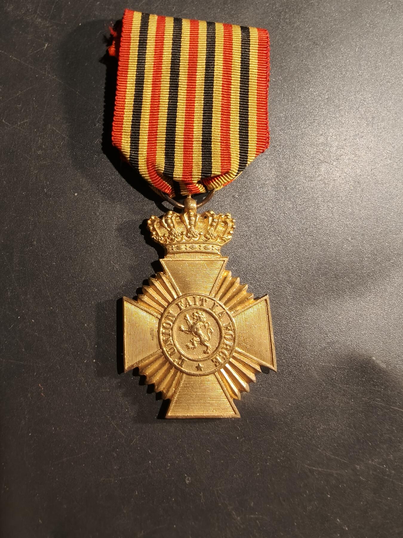 老王徽章第181期 比利时军事奖章   早期单法语版